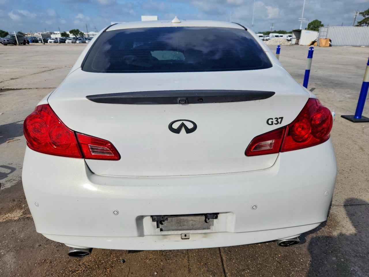 2011 Infiniti G37 Base/sport White vin: JN1CV6AP0BM302139