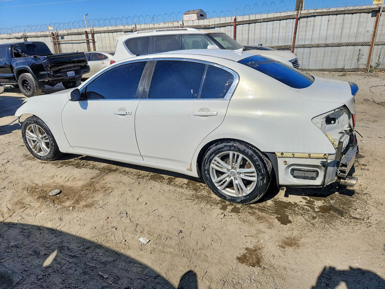 2011 Infiniti G37 Sedan Journey White vin: JN1CV6AP0BM305526