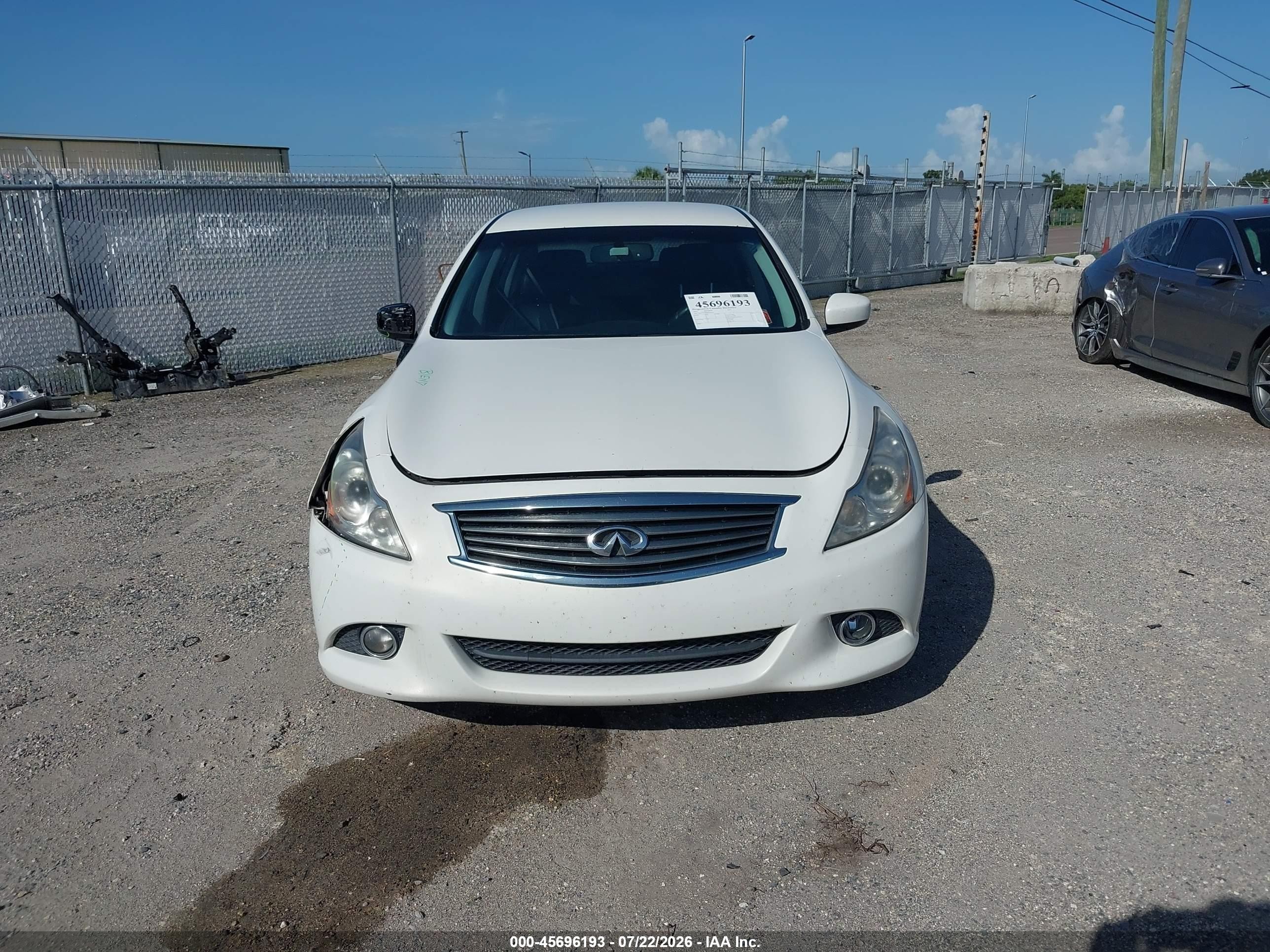 2011 Infiniti G37 Journey White vin: JN1CV6AP0BM506911