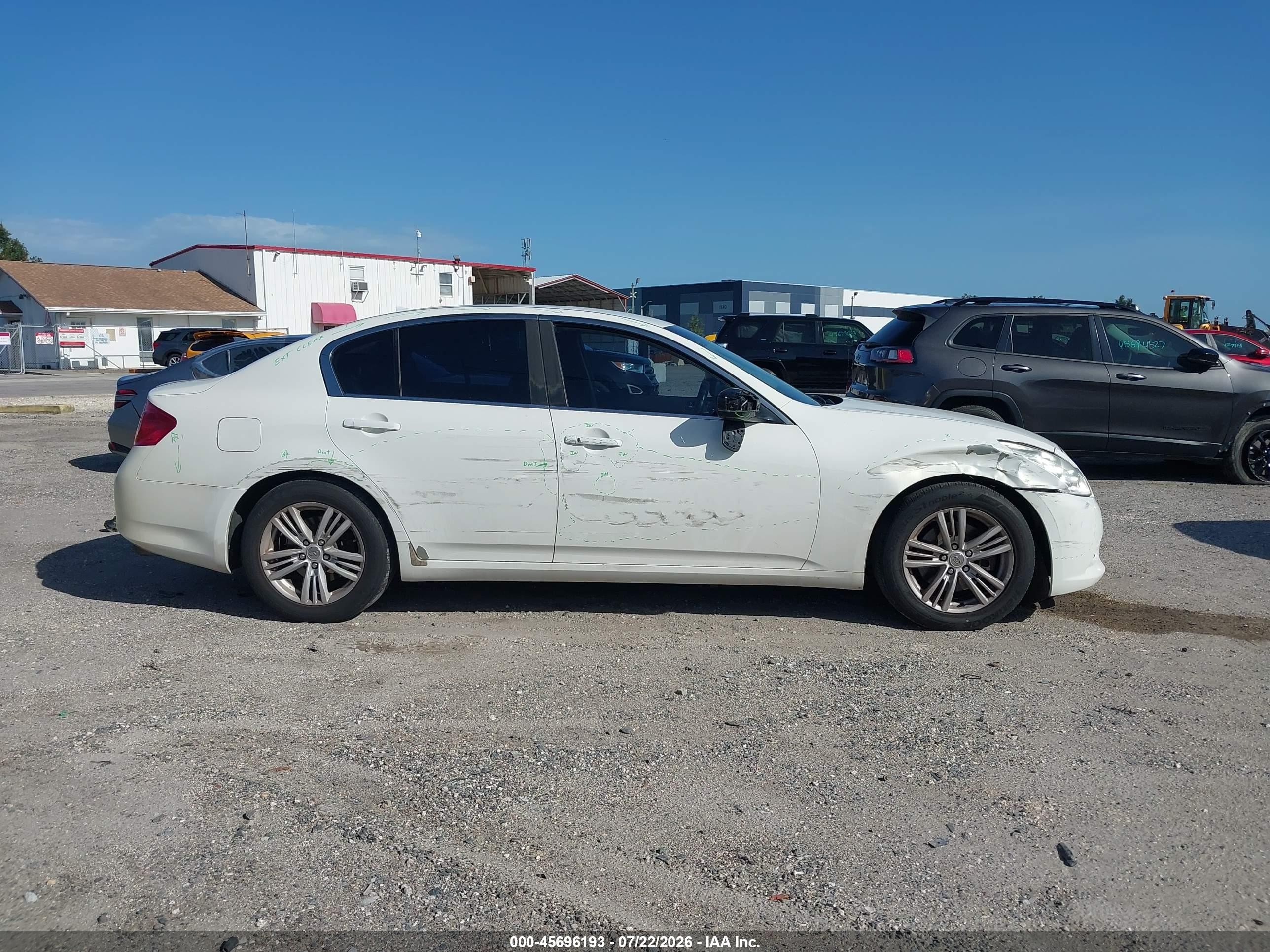 2011 Infiniti G37 Journey White vin: JN1CV6AP0BM506911