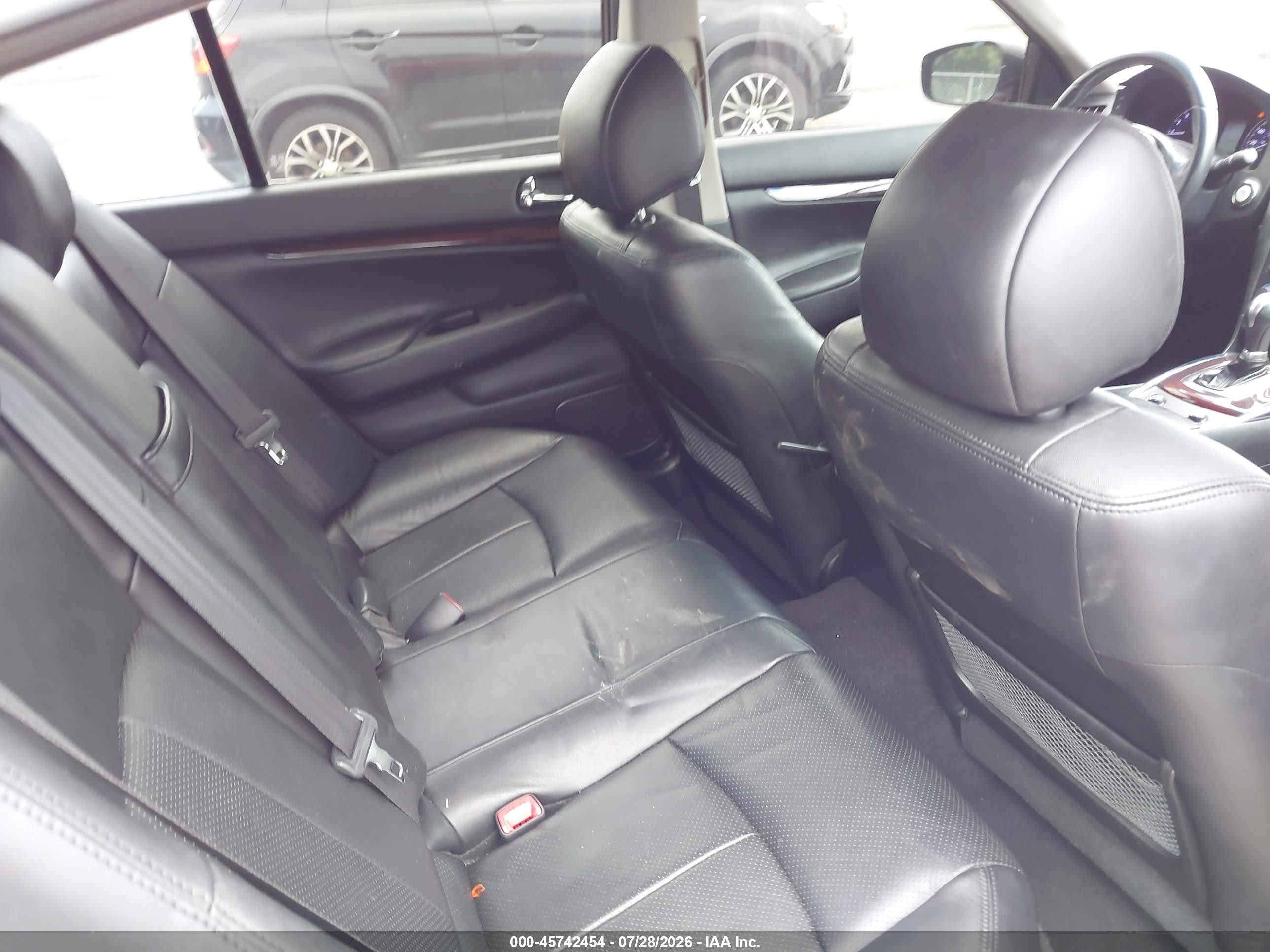 2011 Infiniti G37 Journey Red vin: JN1CV6AP0BM508769