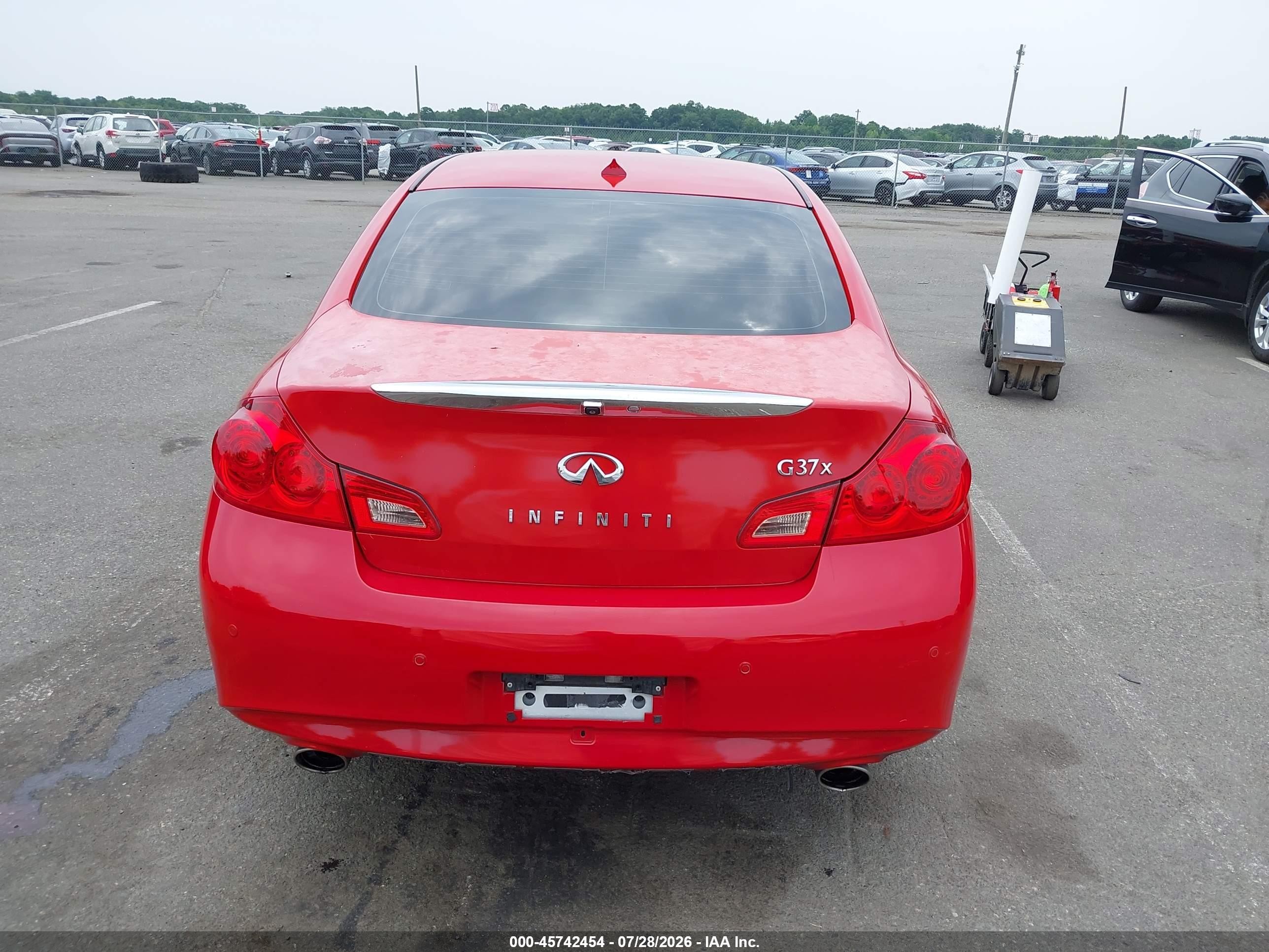 2011 Infiniti G37 Journey Red vin: JN1CV6AP0BM508769