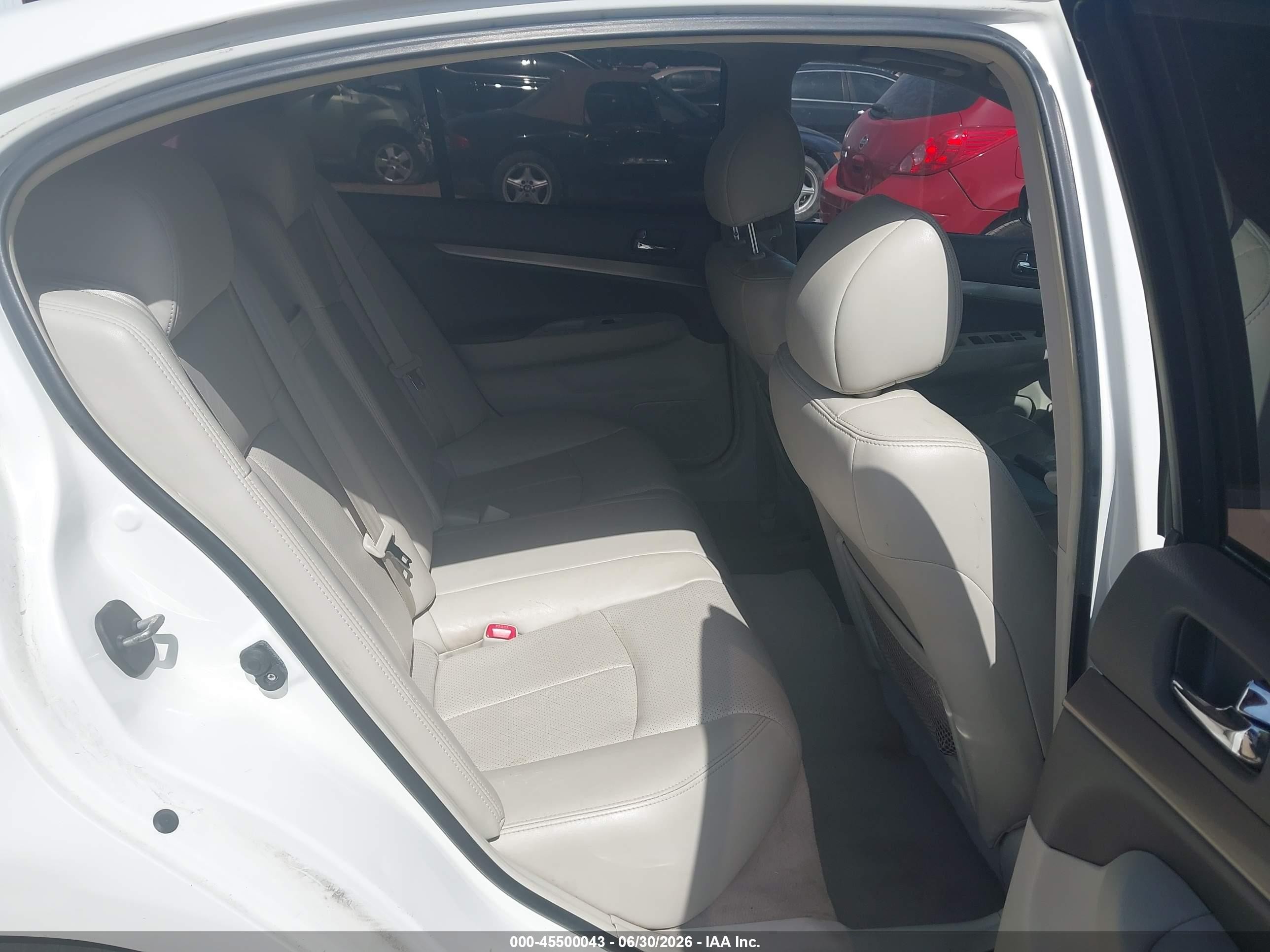 2013 Infiniti G37 Journey White vin: JN1CV6AP0DM304508
