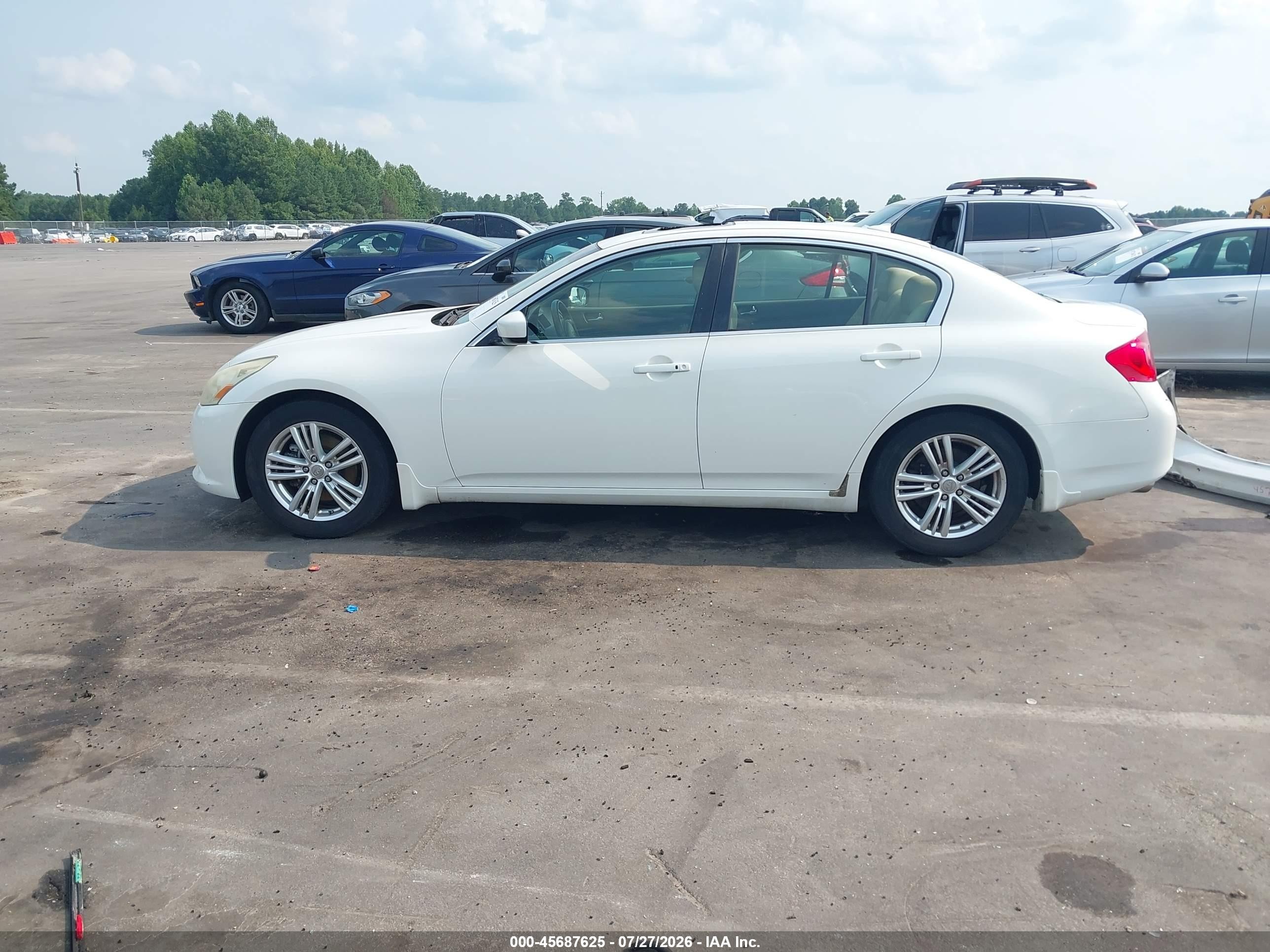 2013 Infiniti G37 Journey White vin: JN1CV6AP0DM715794