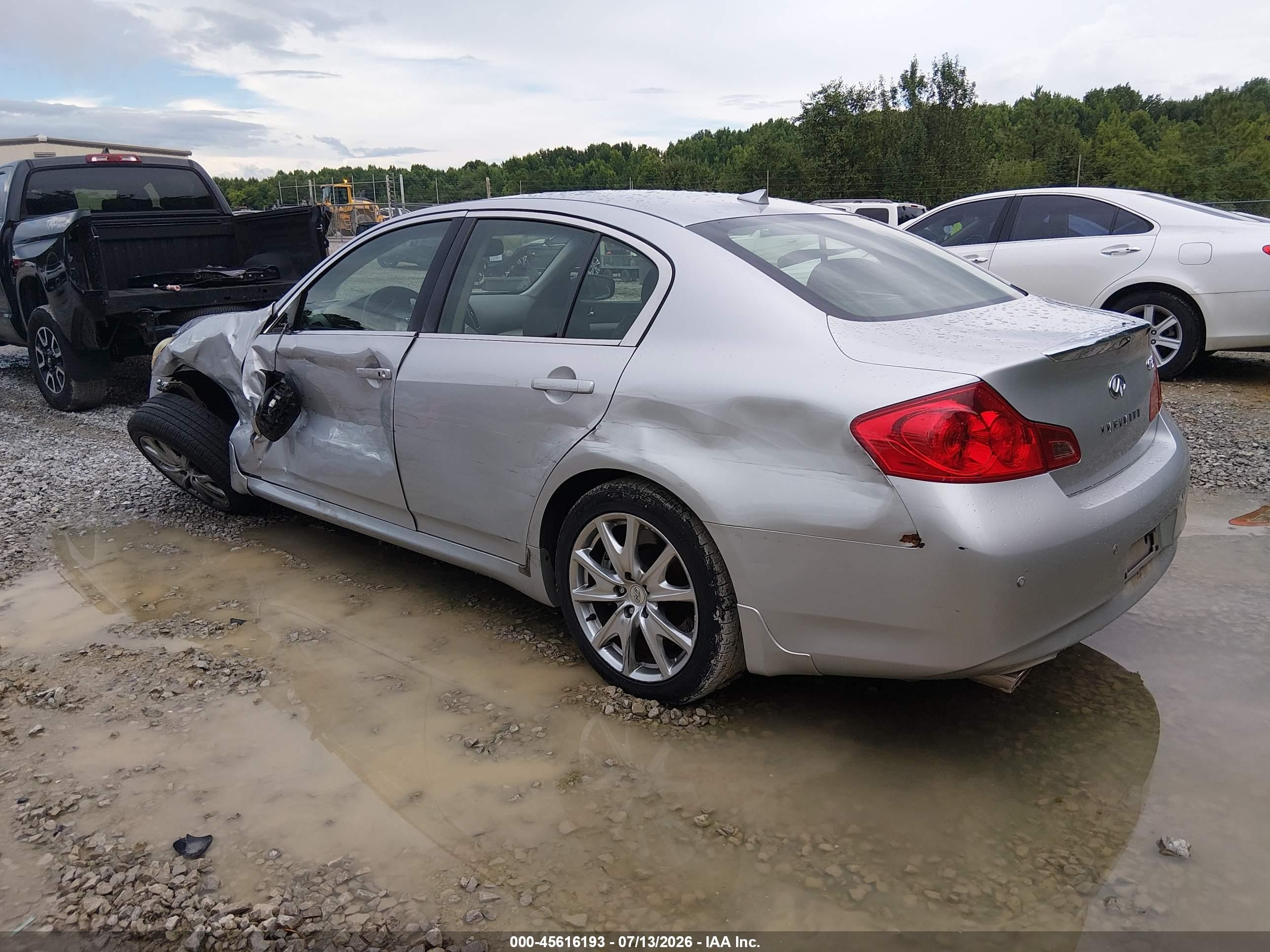 2013 Infiniti G37 Journey Серебряный vin: JN1CV6AP0DM716430