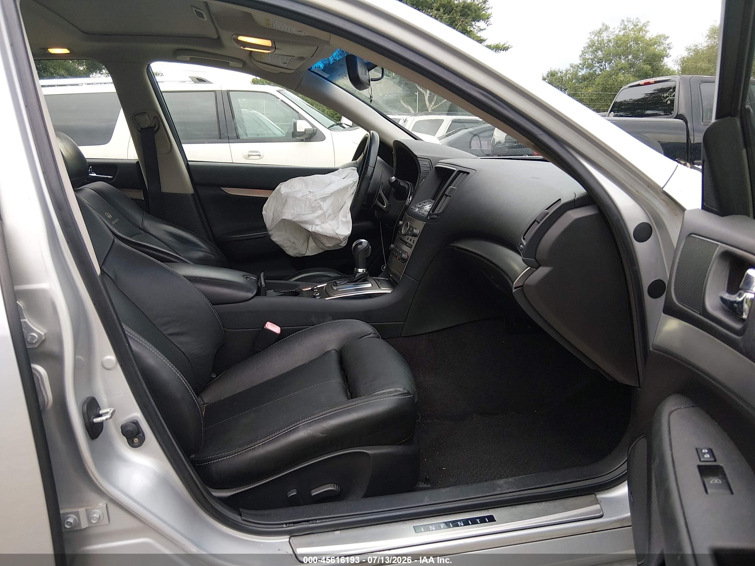 2013 Infiniti G37 Journey Серебряный vin: JN1CV6AP0DM716430