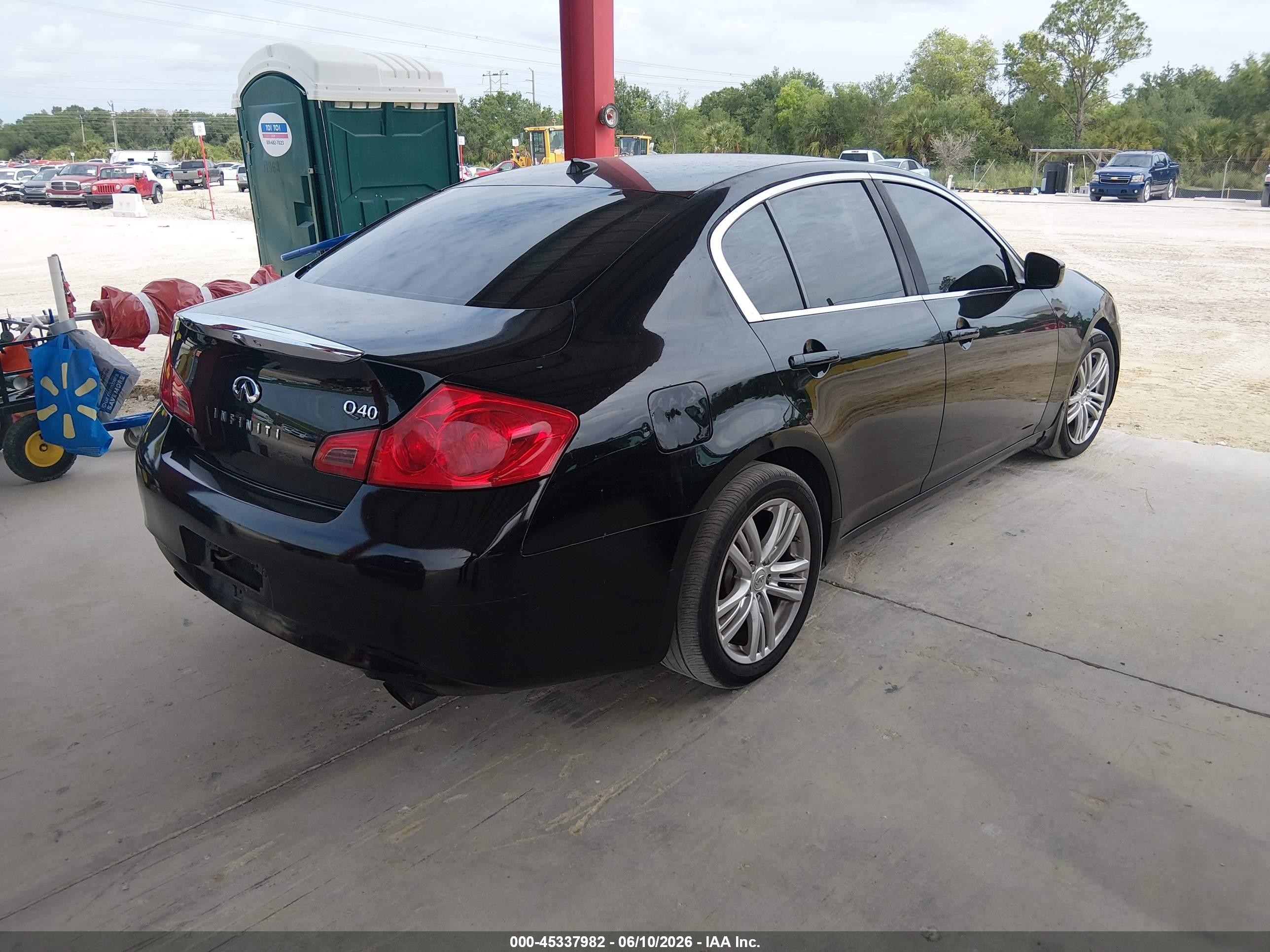 2015 Infiniti Q40   Black vin: JN1CV6AP0FM501987