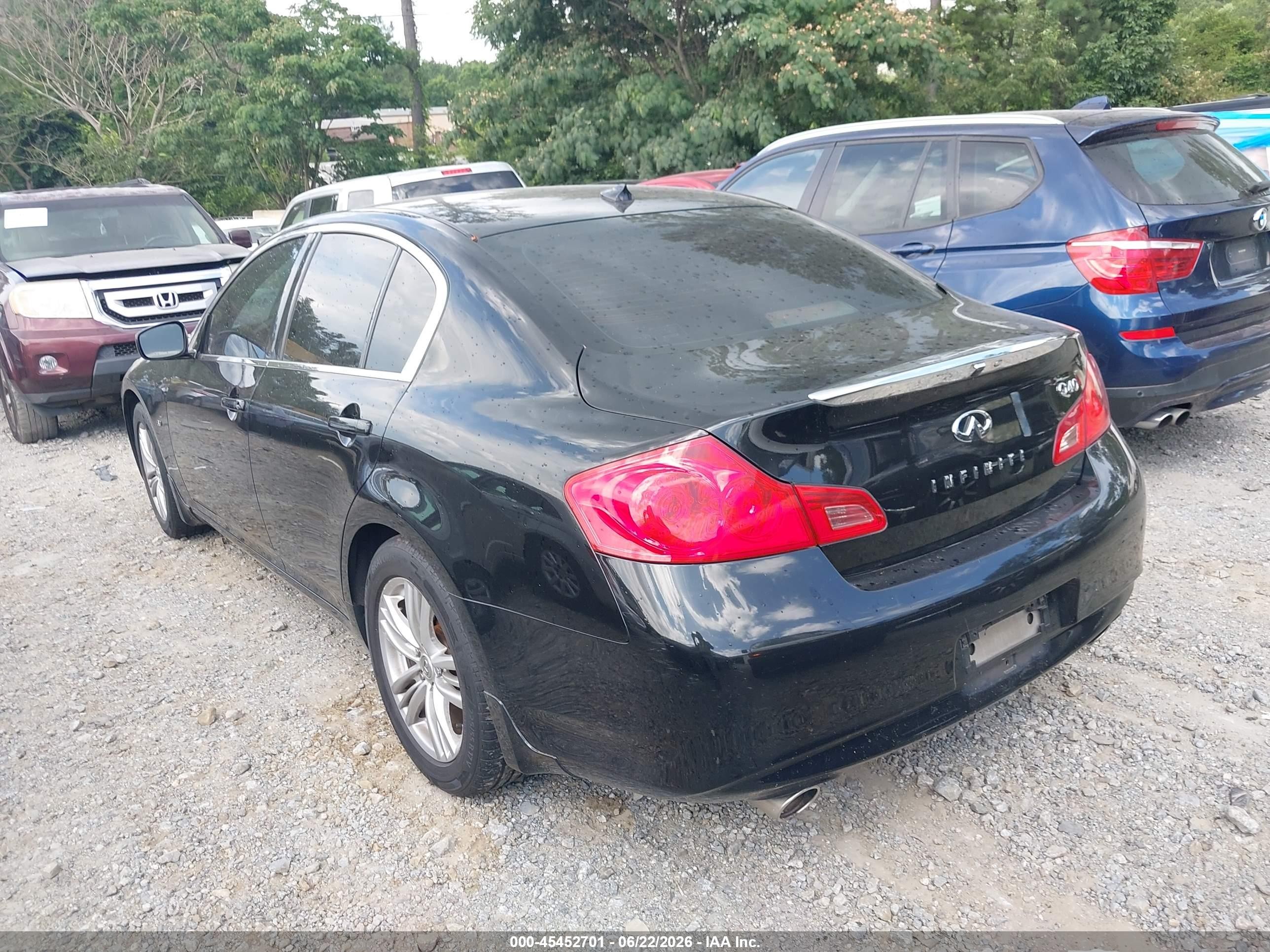 2015 Infiniti Q40   Черный vin: JN1CV6AP0FM502654