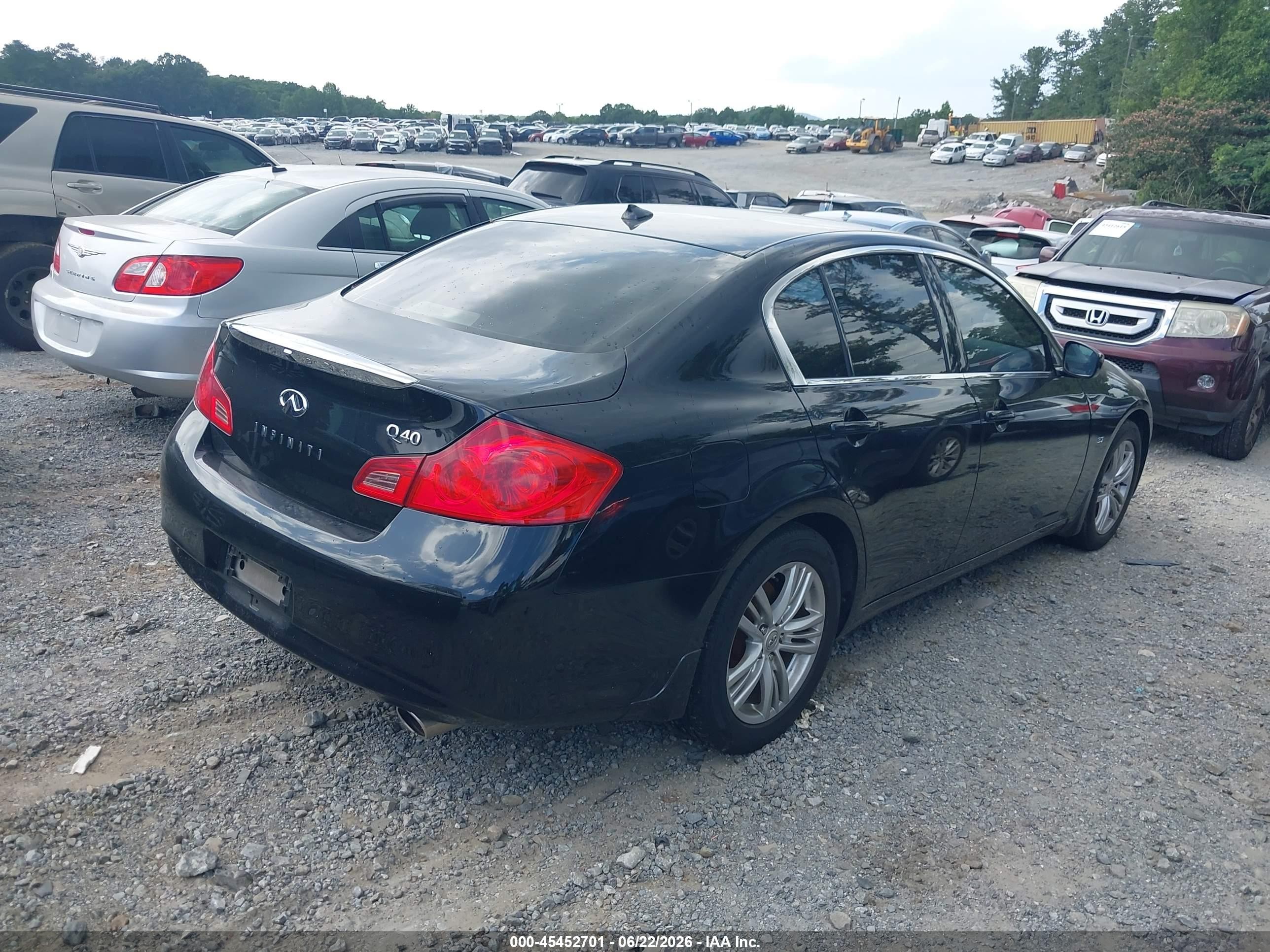 2015 Infiniti Q40   Черный vin: JN1CV6AP0FM502654