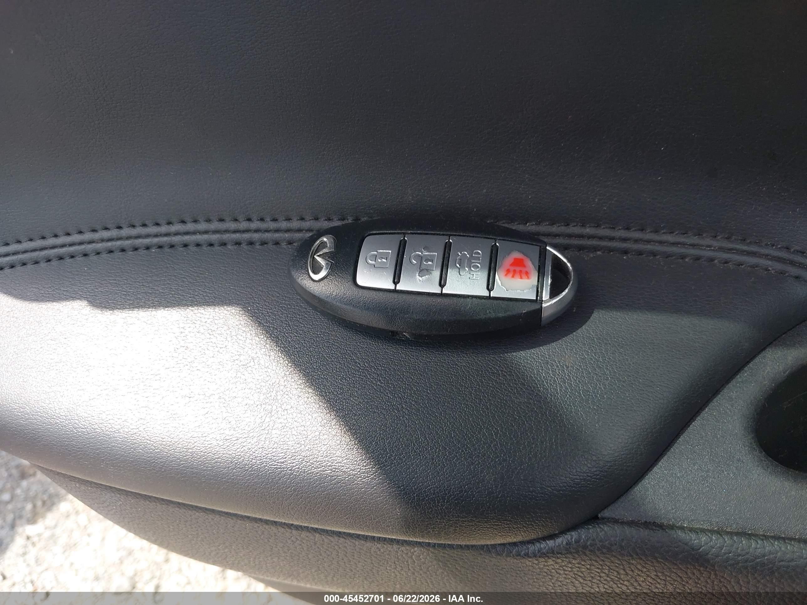 2015 Infiniti Q40   Черный vin: JN1CV6AP0FM502654