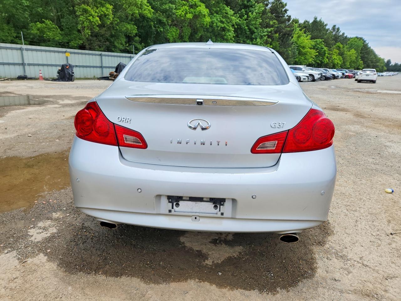 2010 Infiniti G37 Sedan Base Silver vin: JN1CV6AP1AM402913