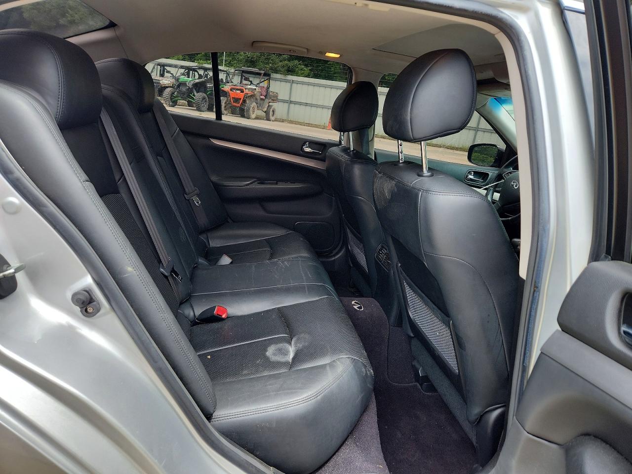 2010 Infiniti G37 Sedan Base Silver vin: JN1CV6AP1AM402913