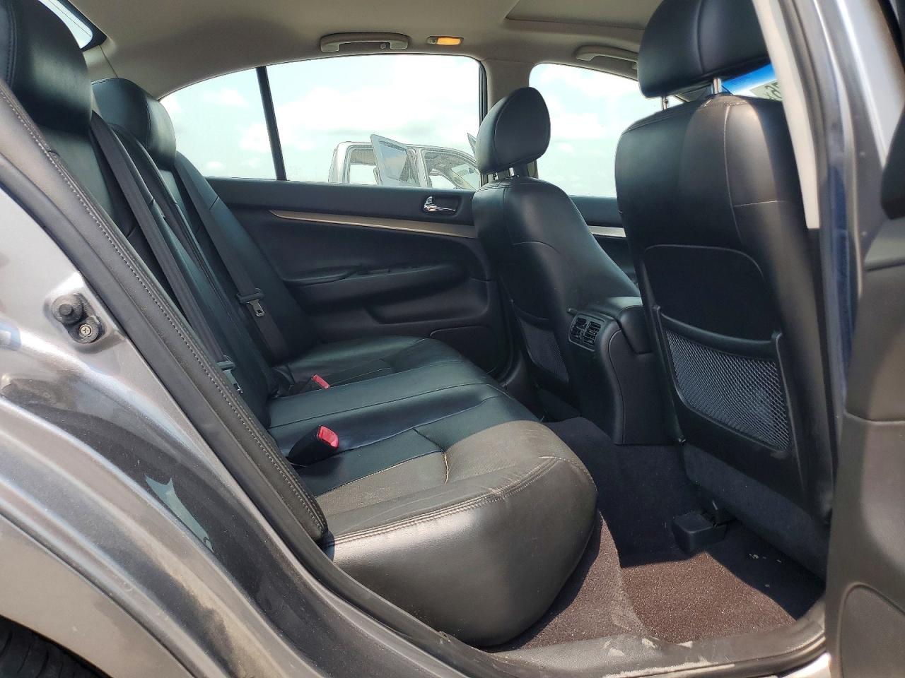2010 Infiniti Q50 Gray vin: JN1CV6AP1AM407061