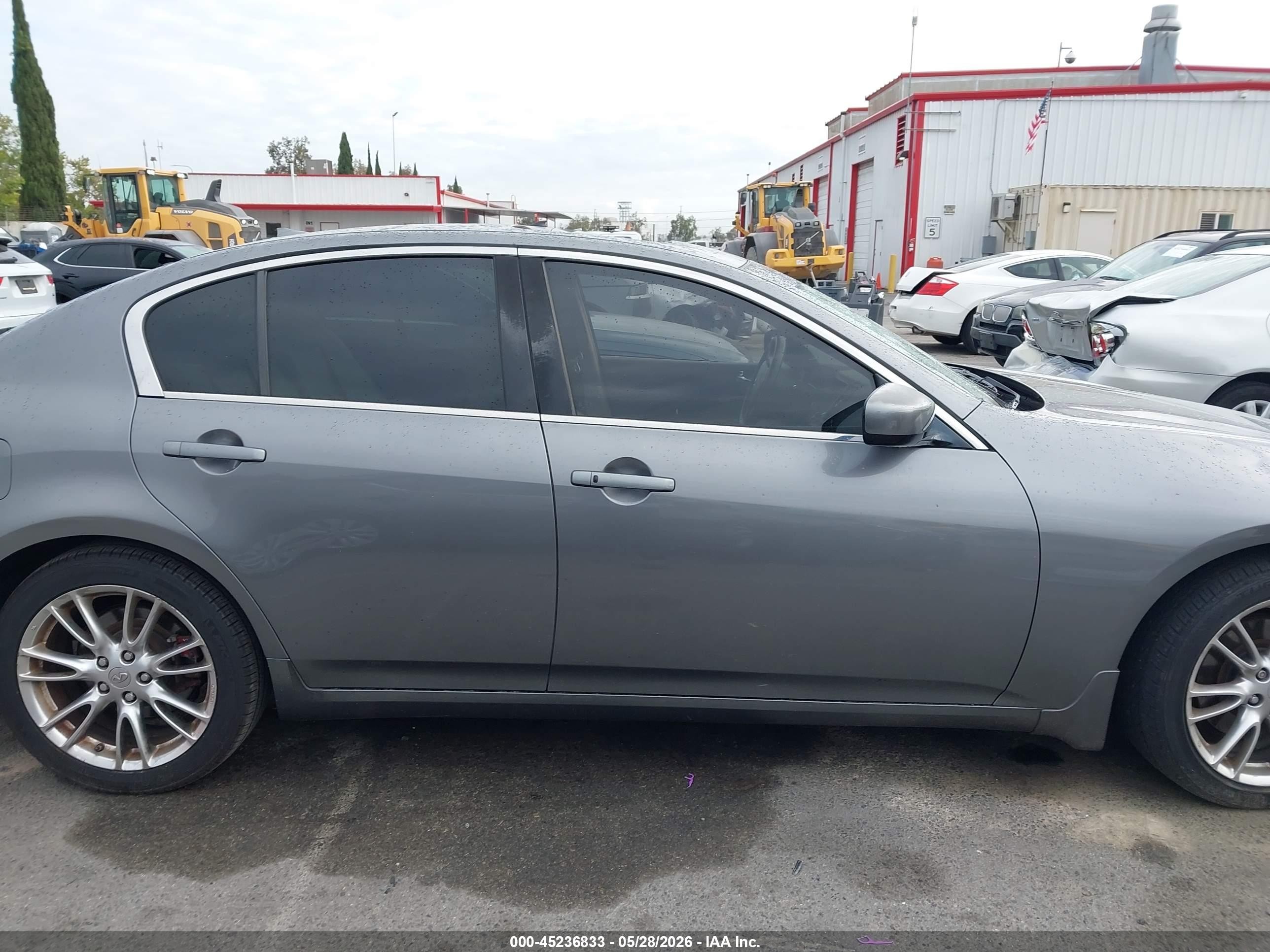 2011 Infiniti G37 Journey Gray vin: JN1CV6AP1BM500325