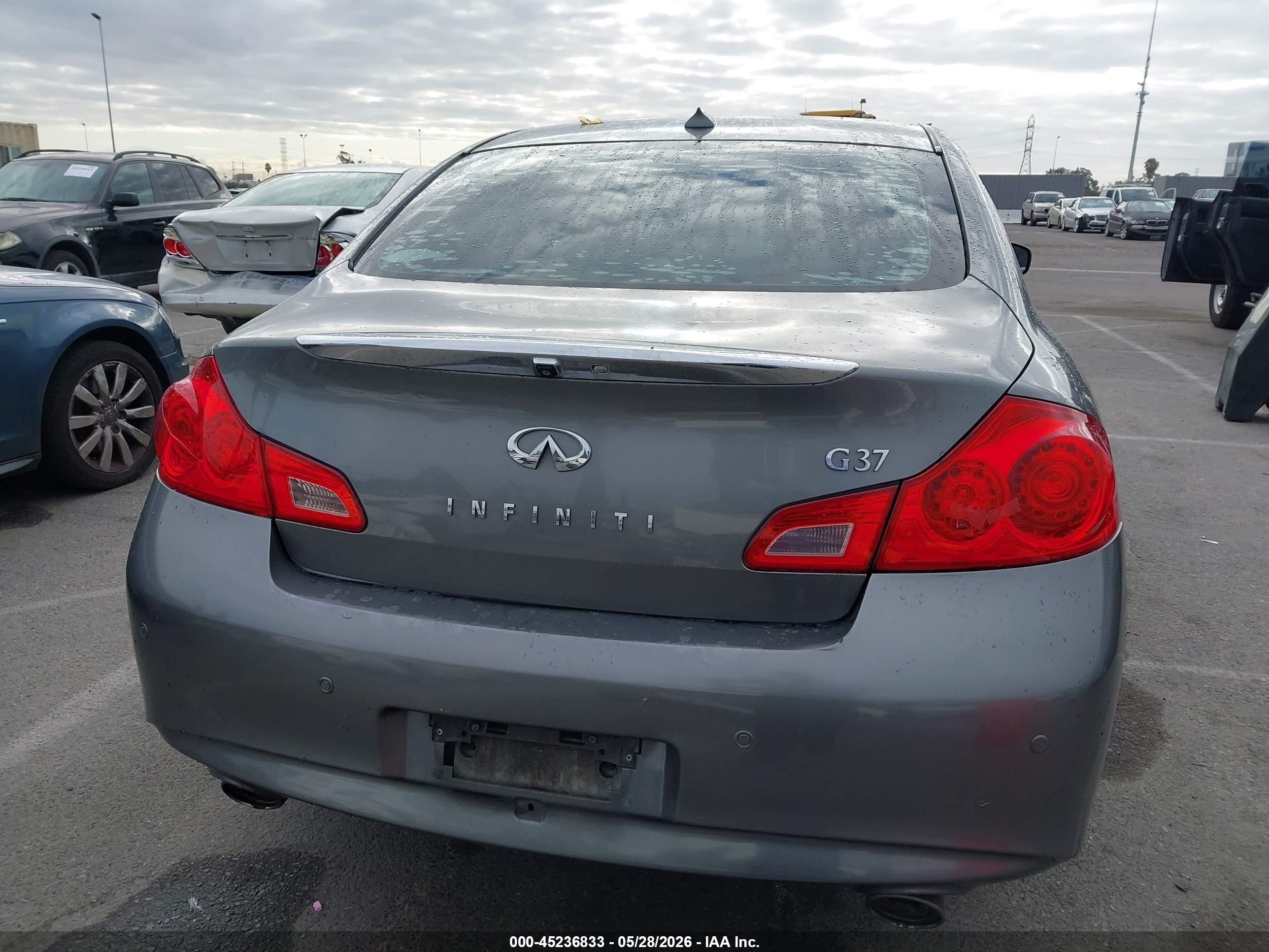 2011 Infiniti G37 Journey Gray vin: JN1CV6AP1BM500325