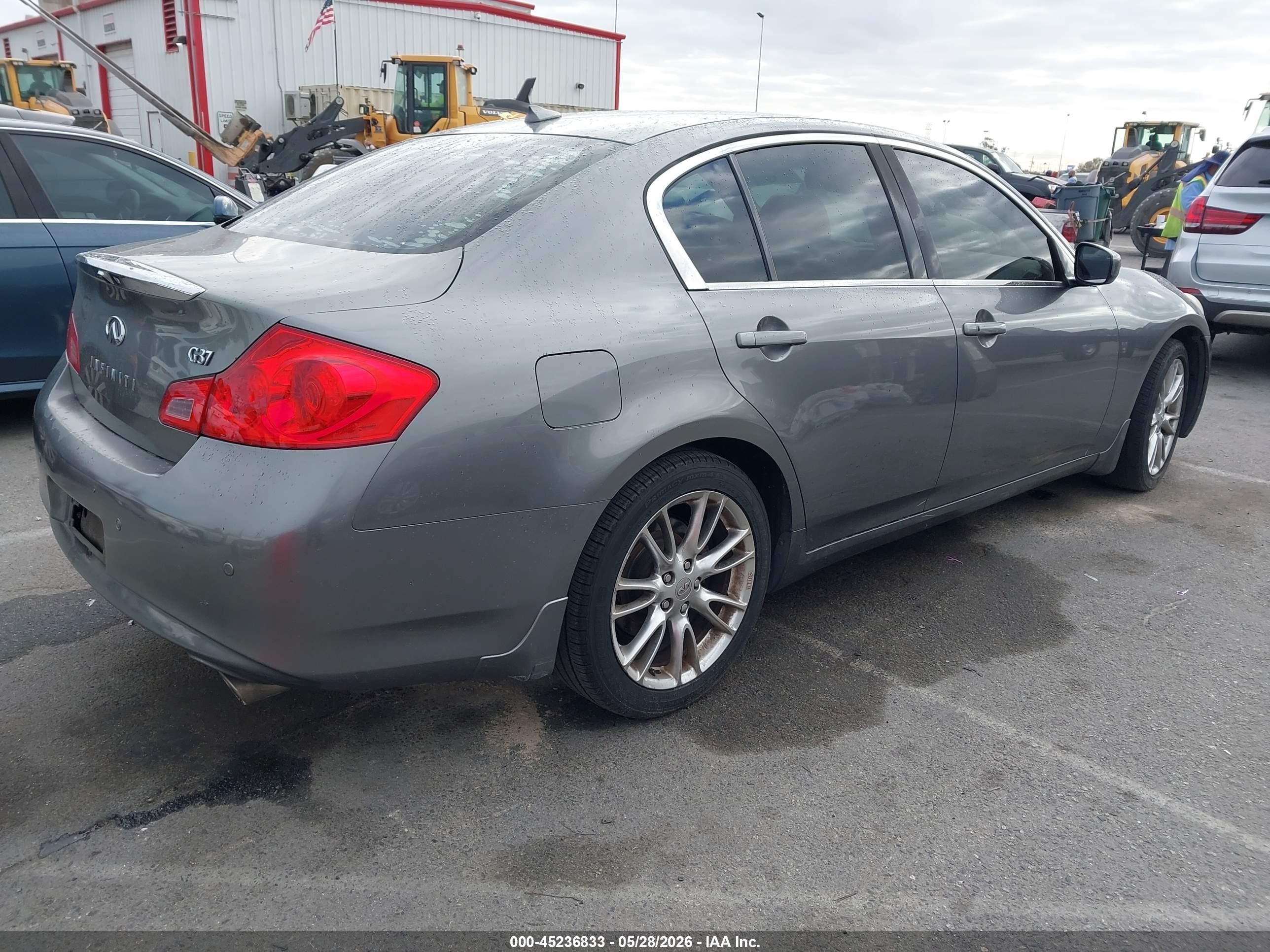 2011 Infiniti G37 Journey Gray vin: JN1CV6AP1BM500325