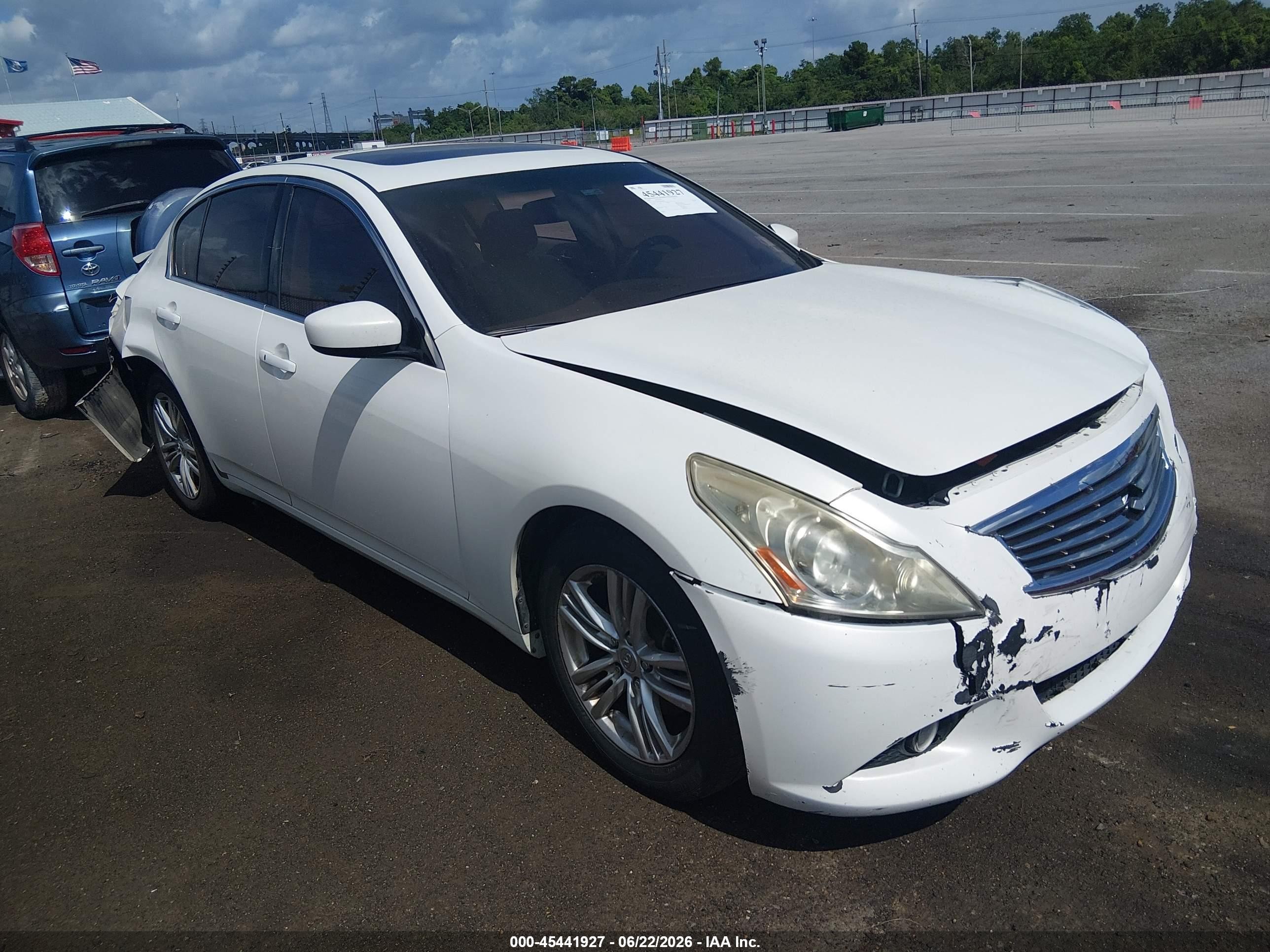 2011 Infiniti G37 Journey White vin: JN1CV6AP1BM506058