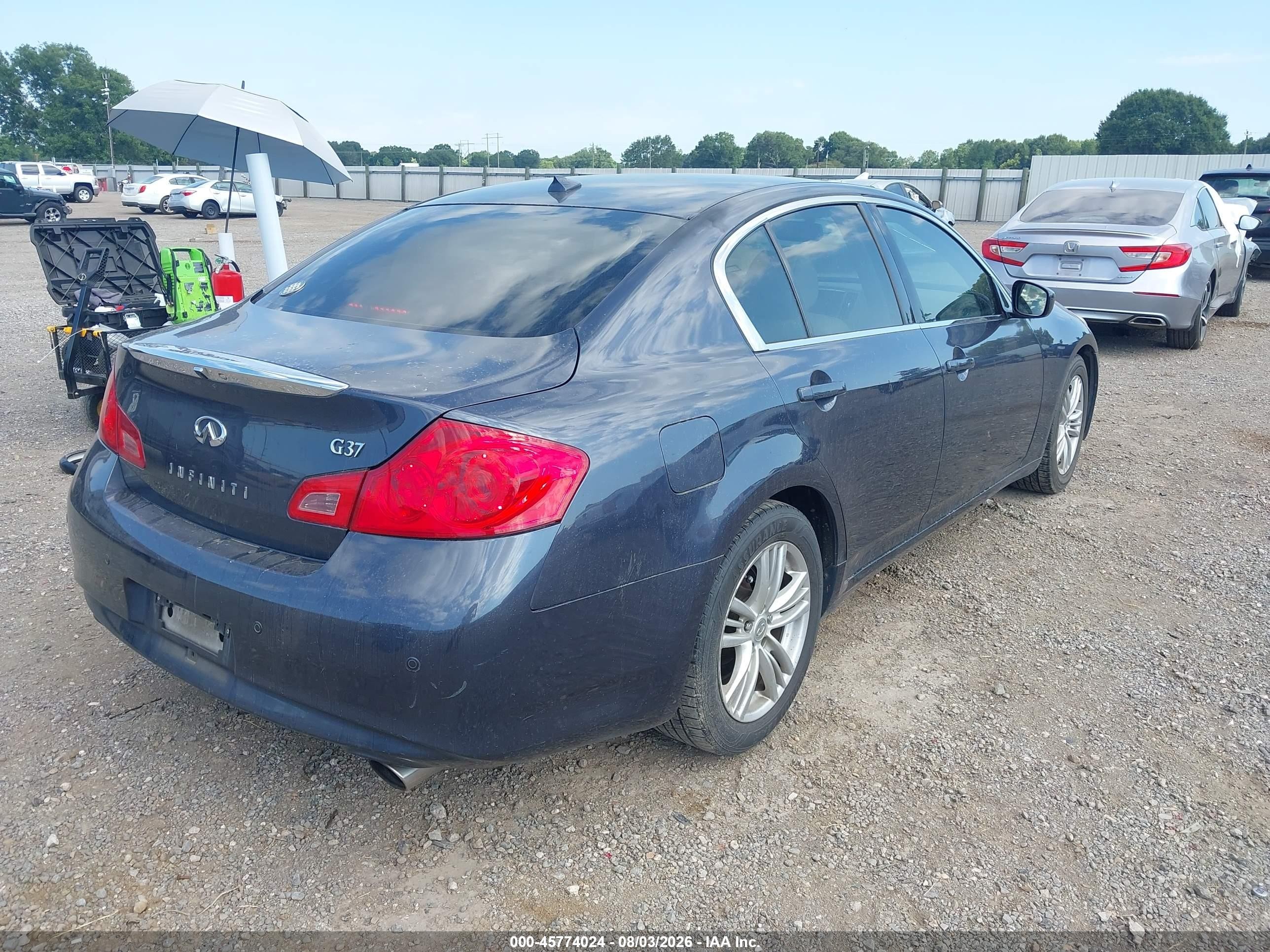 2011 Infiniti G37 Journey Gray vin: JN1CV6AP1BM510305