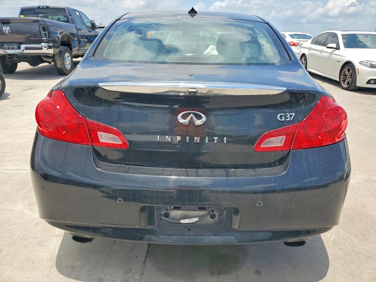 2010 Infiniti G37 Black vin: JN1CV6AP1CM623544