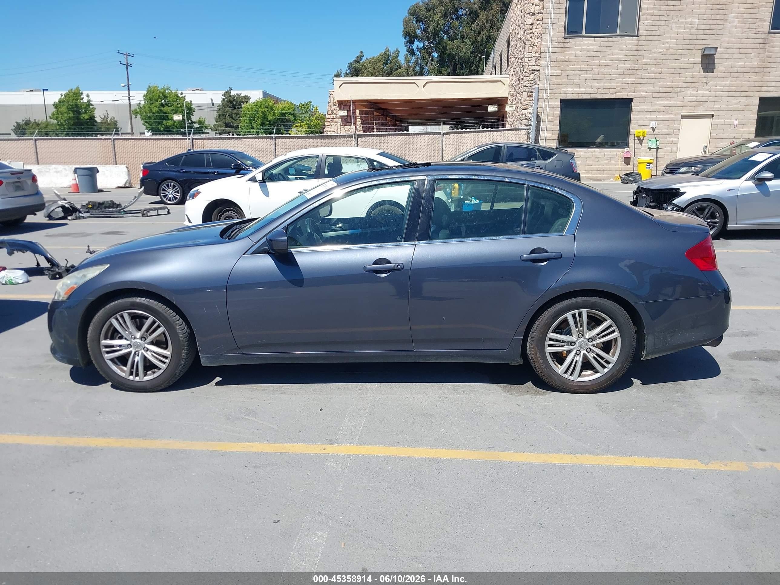 2012 Infiniti G37 Journey Gray vin: JN1CV6AP1CM930535