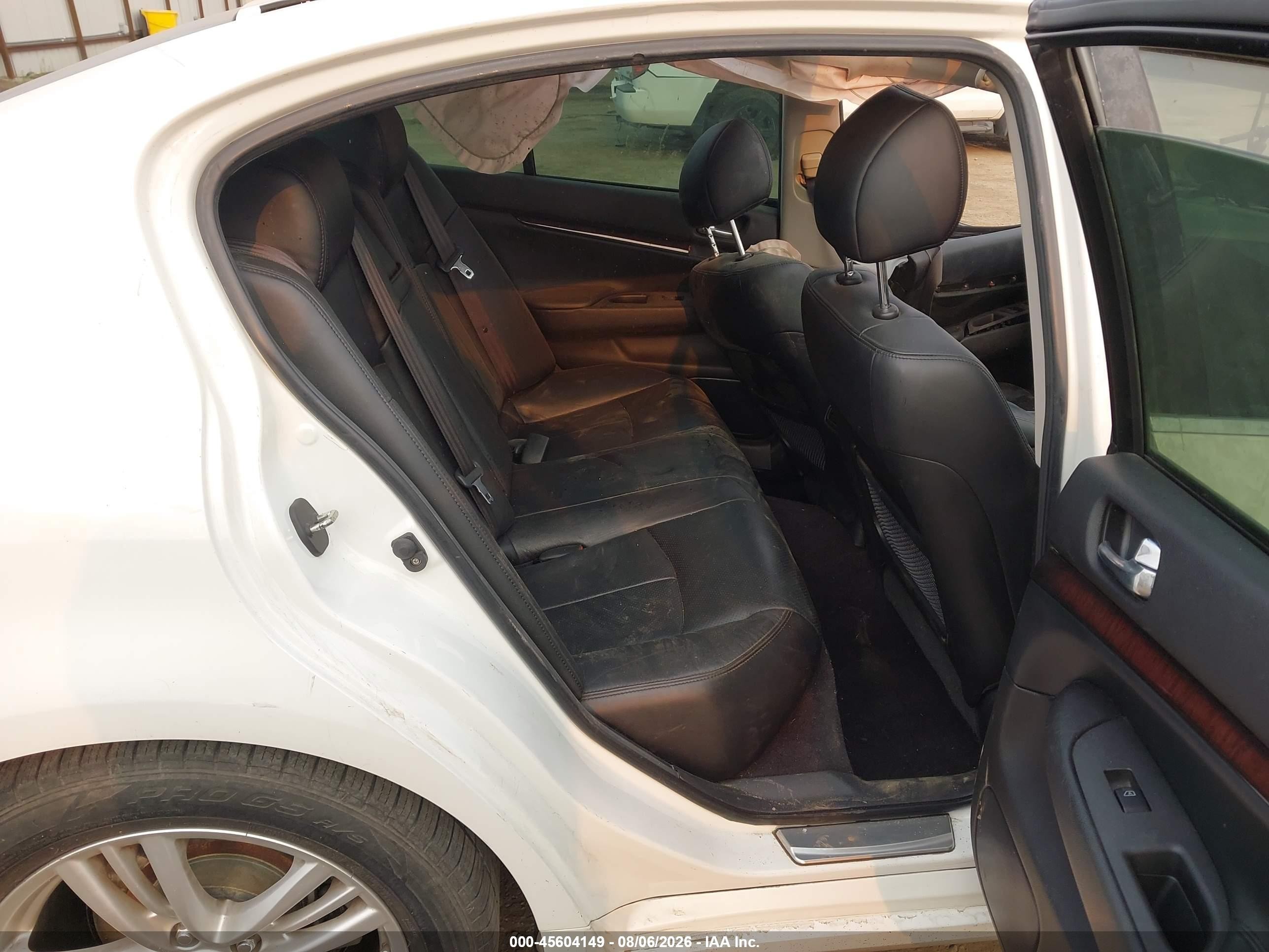 2012 Infiniti G37 Journey White vin: JN1CV6AP1CM935816