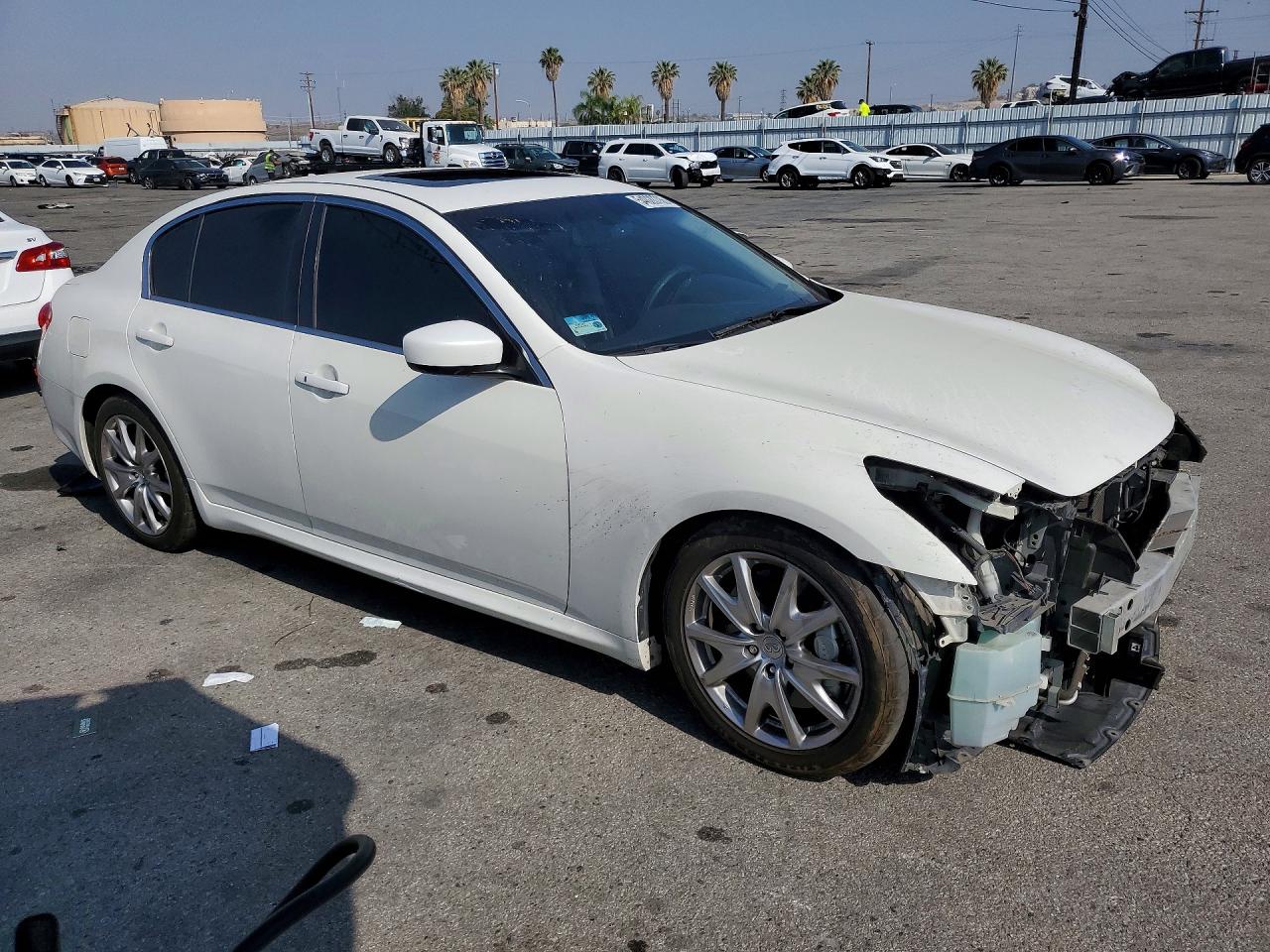 2013 Infiniti G37 Sedan Journey Белый vin: JN1CV6AP1DM711320