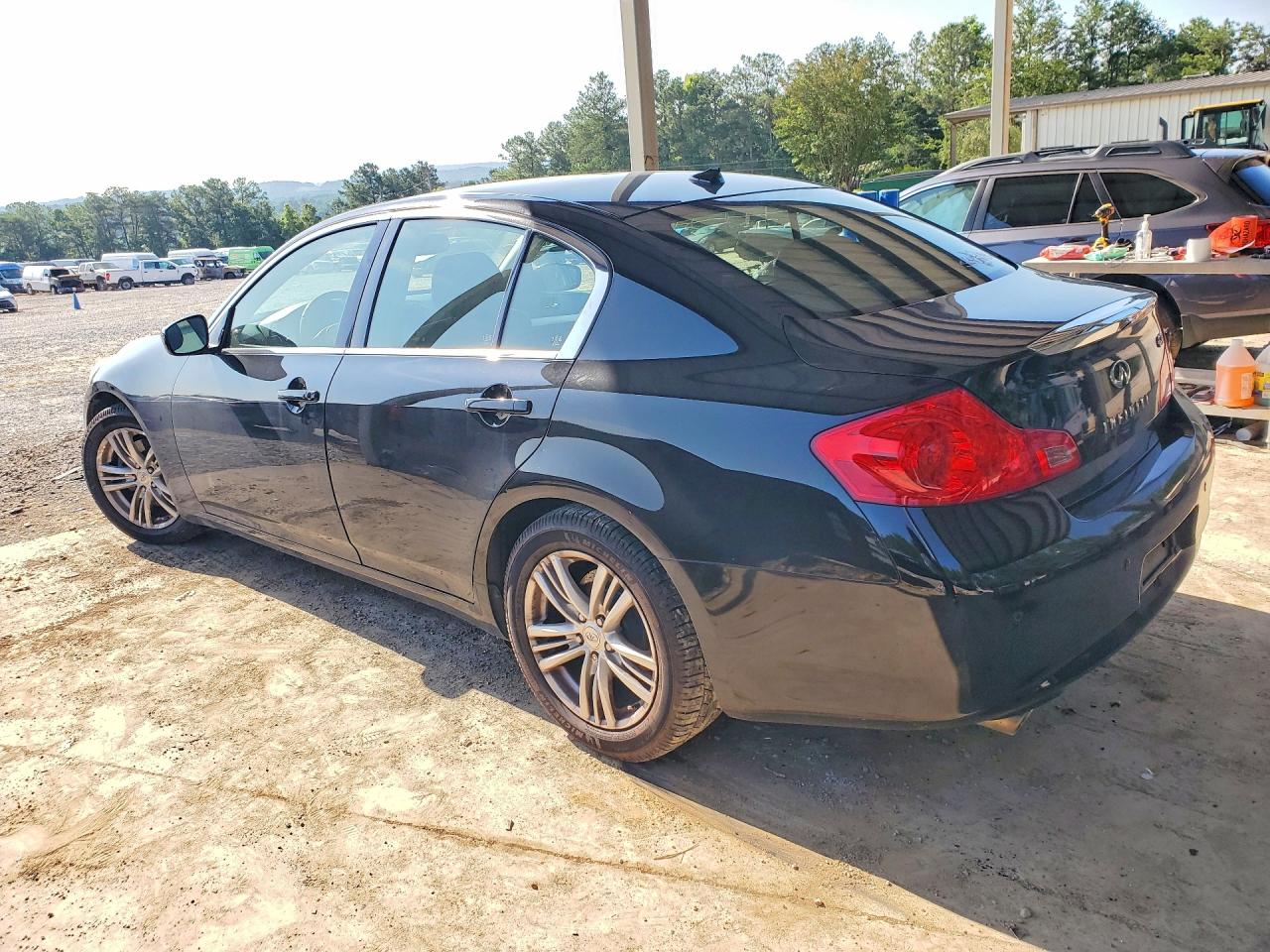 2013 Infiniti G37 Sedan Journey Черный vin: JN1CV6AP1DM715397