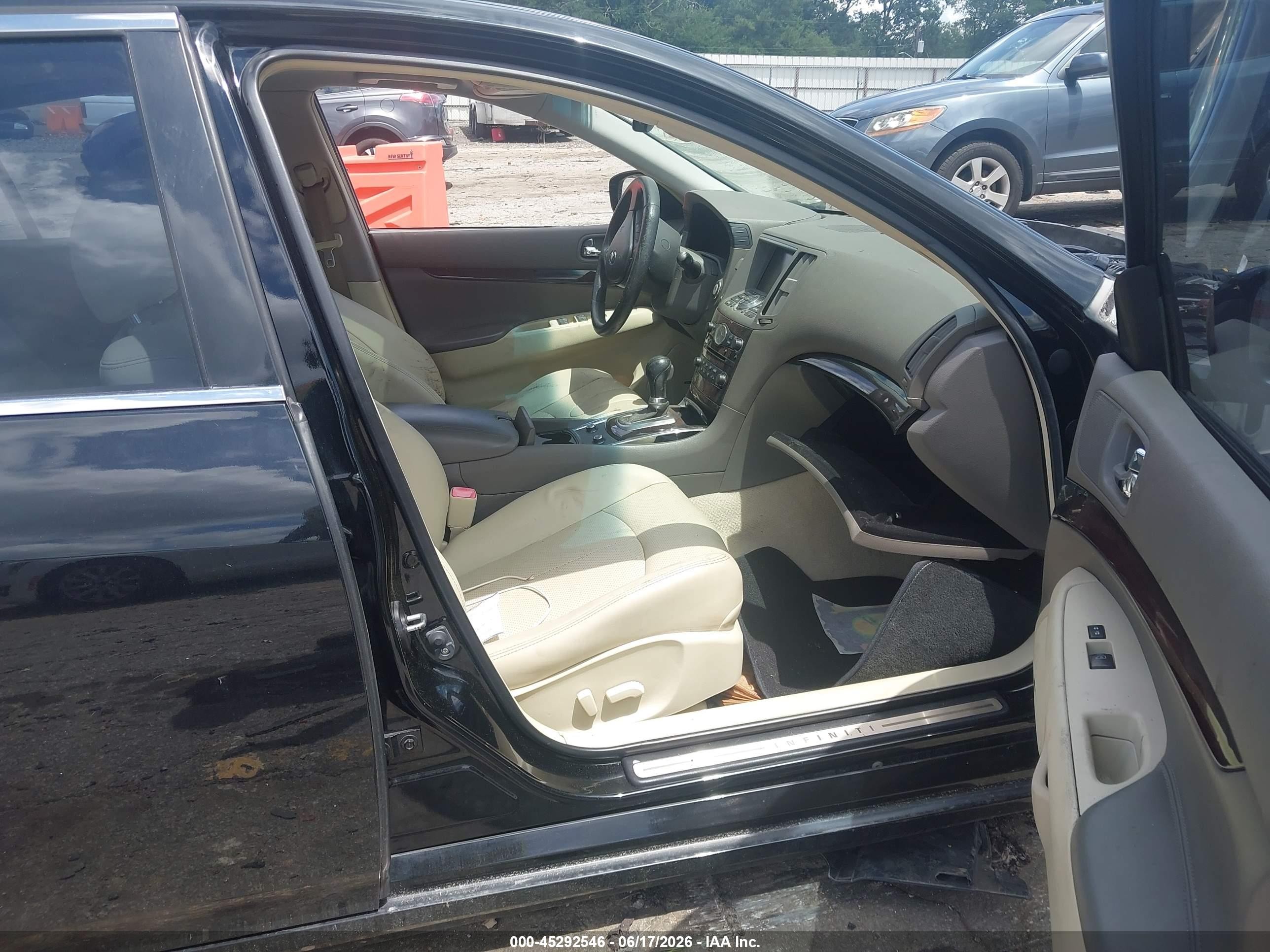 2013 Infiniti G37 Journey Черный vin: JN1CV6AP1DM720020