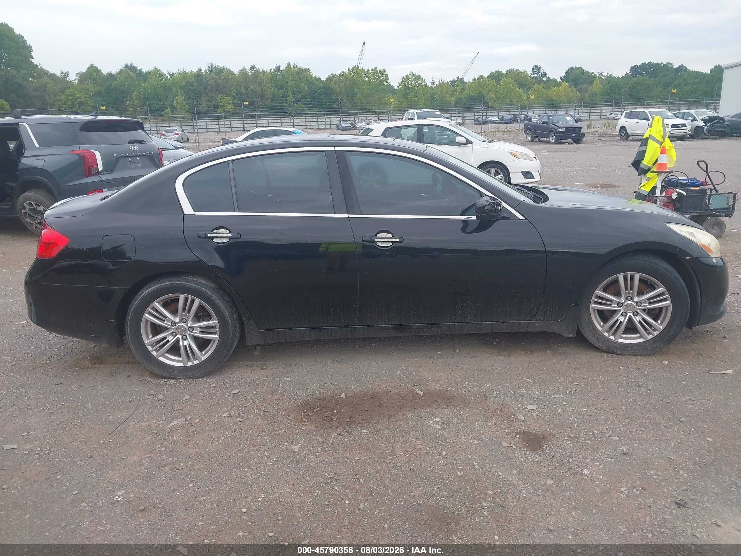 2013 Infiniti G37 Journey Black vin: JN1CV6AP1DM720910