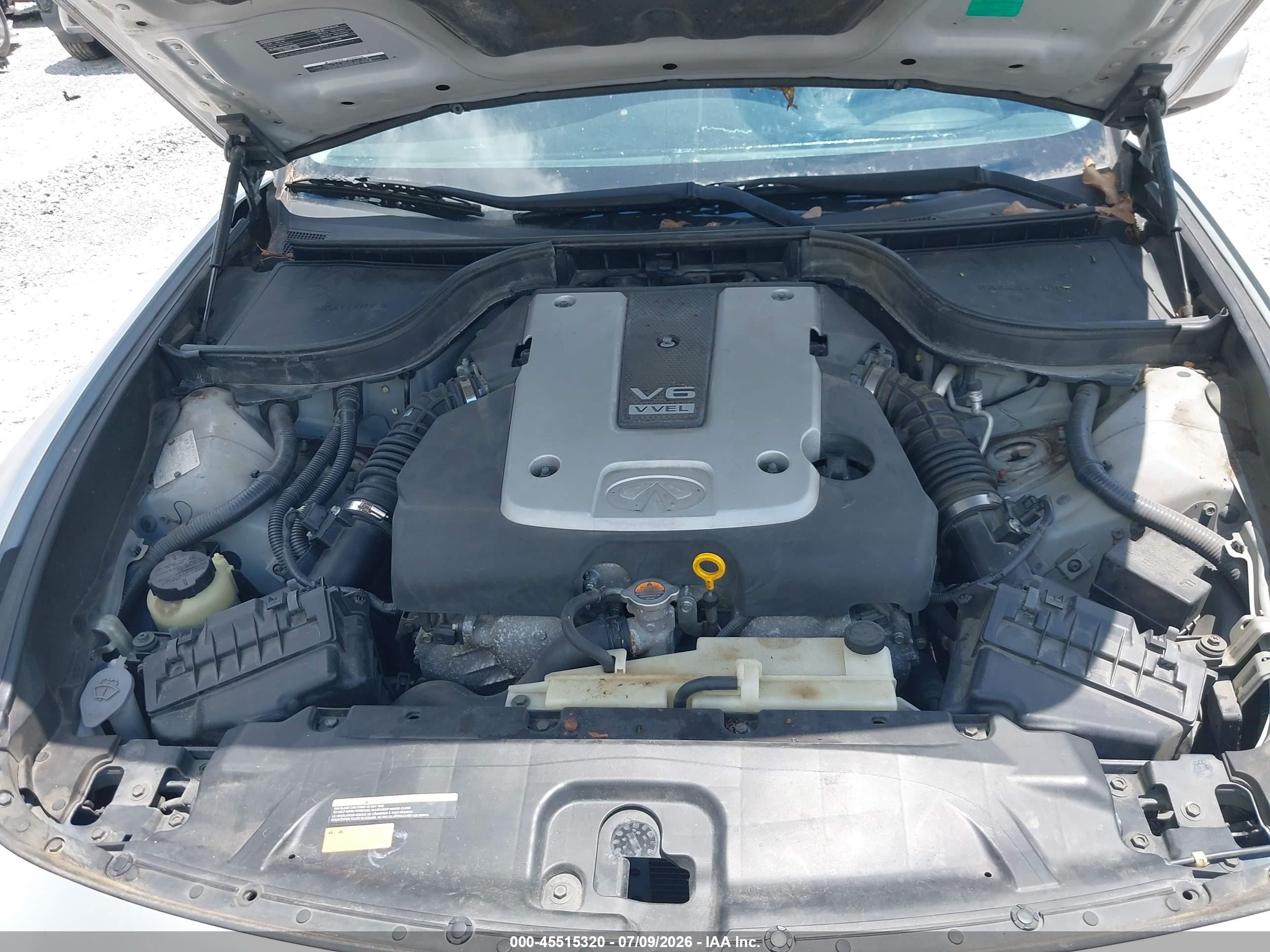2010 Infiniti G37 Journey Silver vin: JN1CV6AP2AM402564
