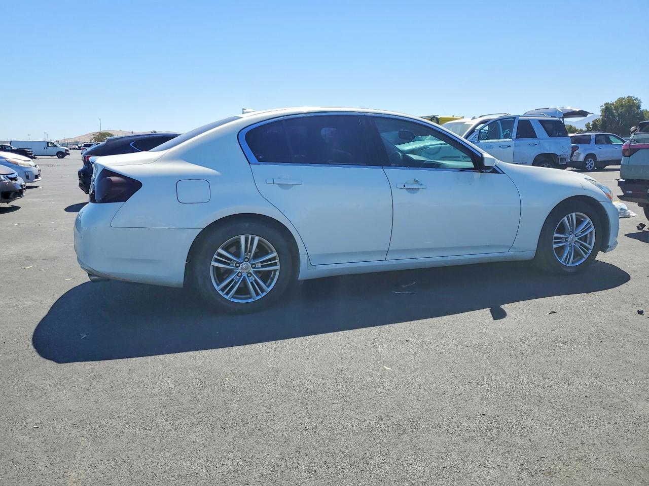 2012 Infiniti G37 Sedan Journey White vin: JN1CV6AP2CM623410