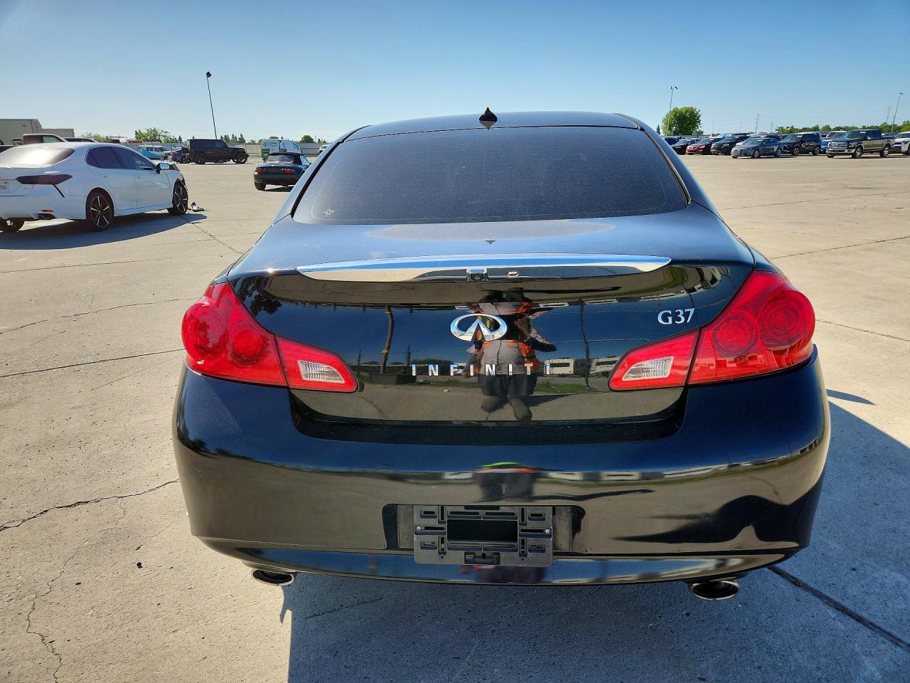 2012 Infiniti G37 Black vin: JN1CV6AP2CM627778