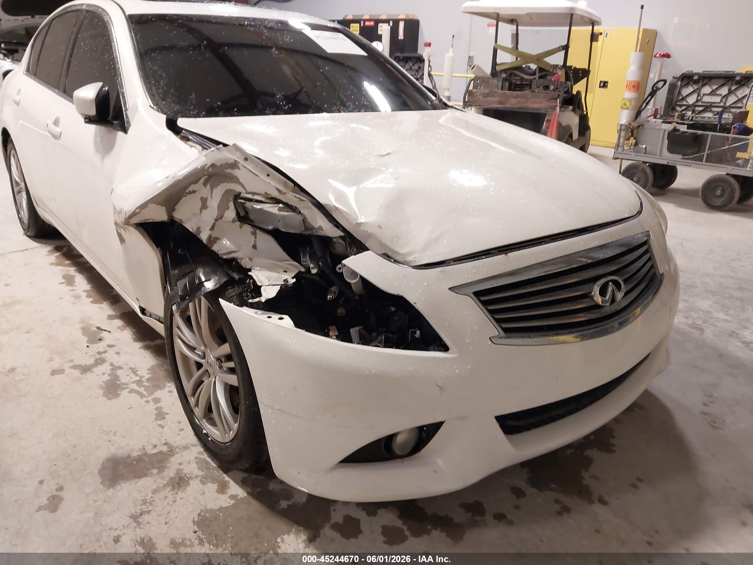 2013 Infiniti G37 Journey White vin: JN1CV6AP2DM305076