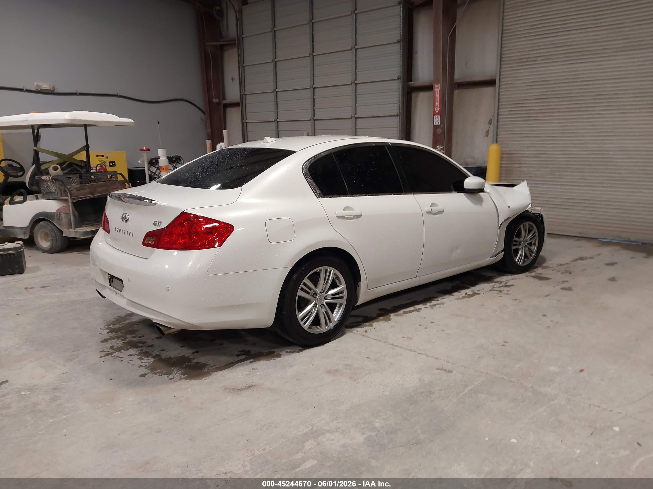 2013 Infiniti G37 Journey White vin: JN1CV6AP2DM305076