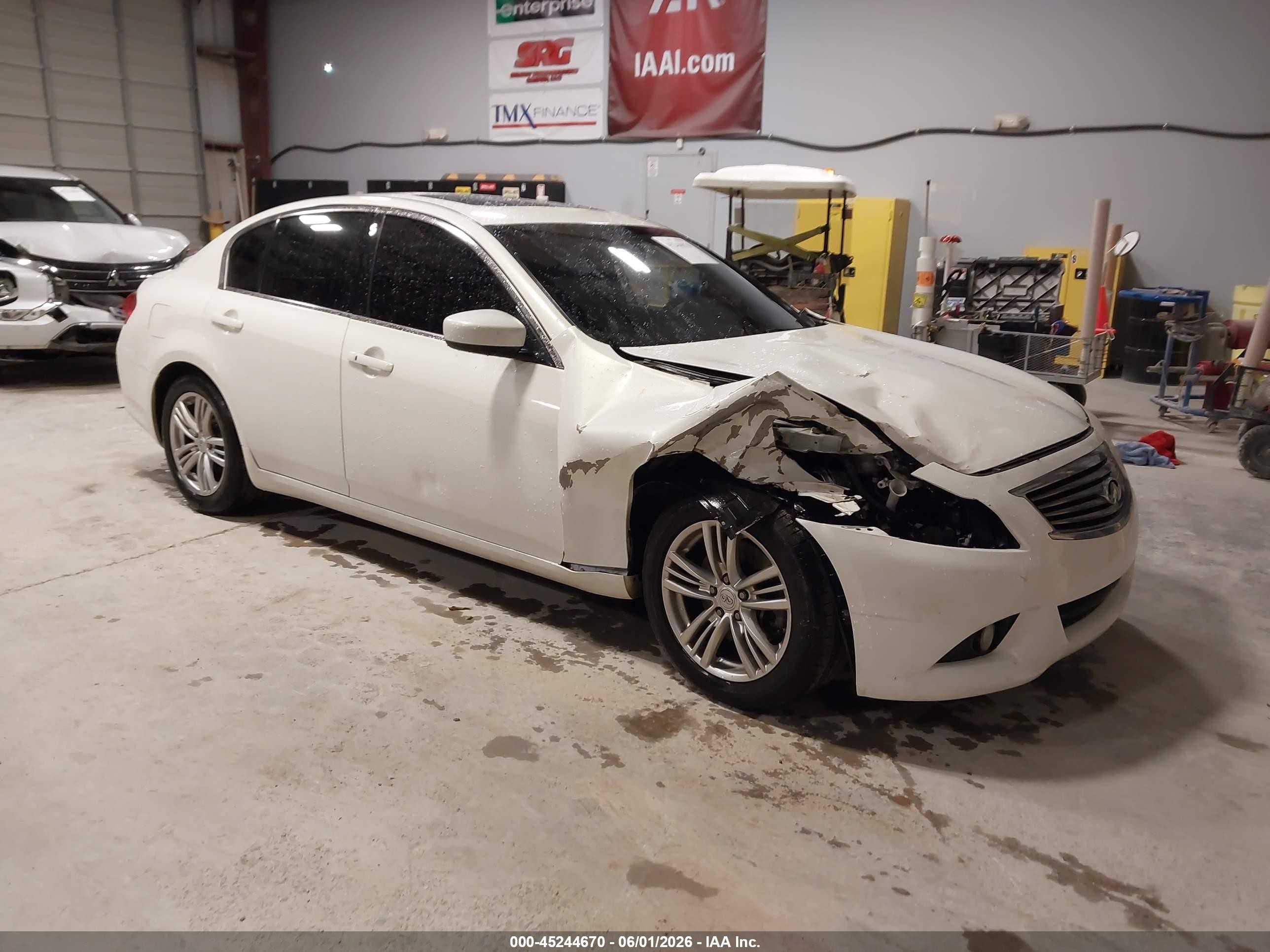 2013 Infiniti G37 Journey White vin: JN1CV6AP2DM305076