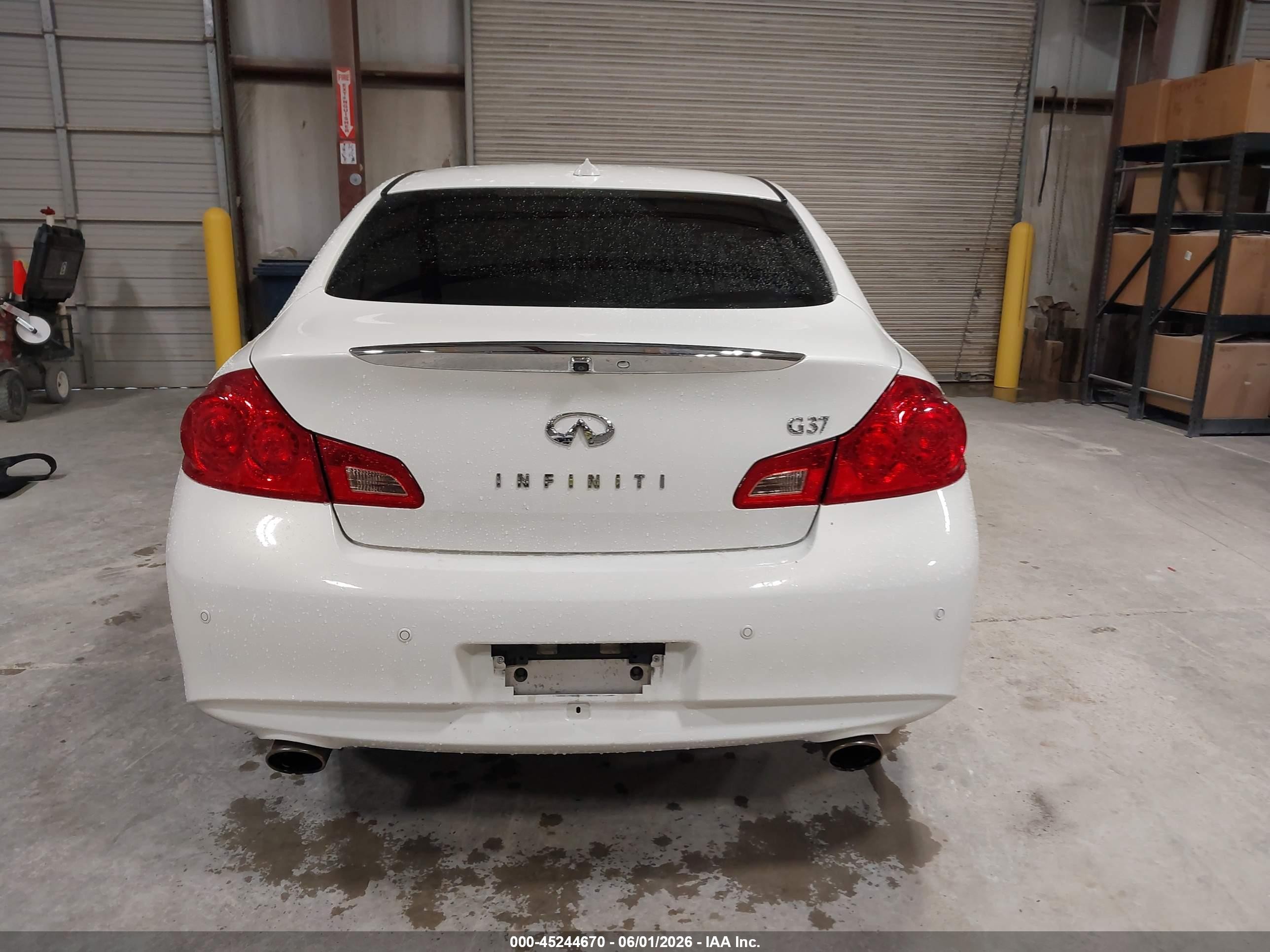 2013 Infiniti G37 Journey White vin: JN1CV6AP2DM305076