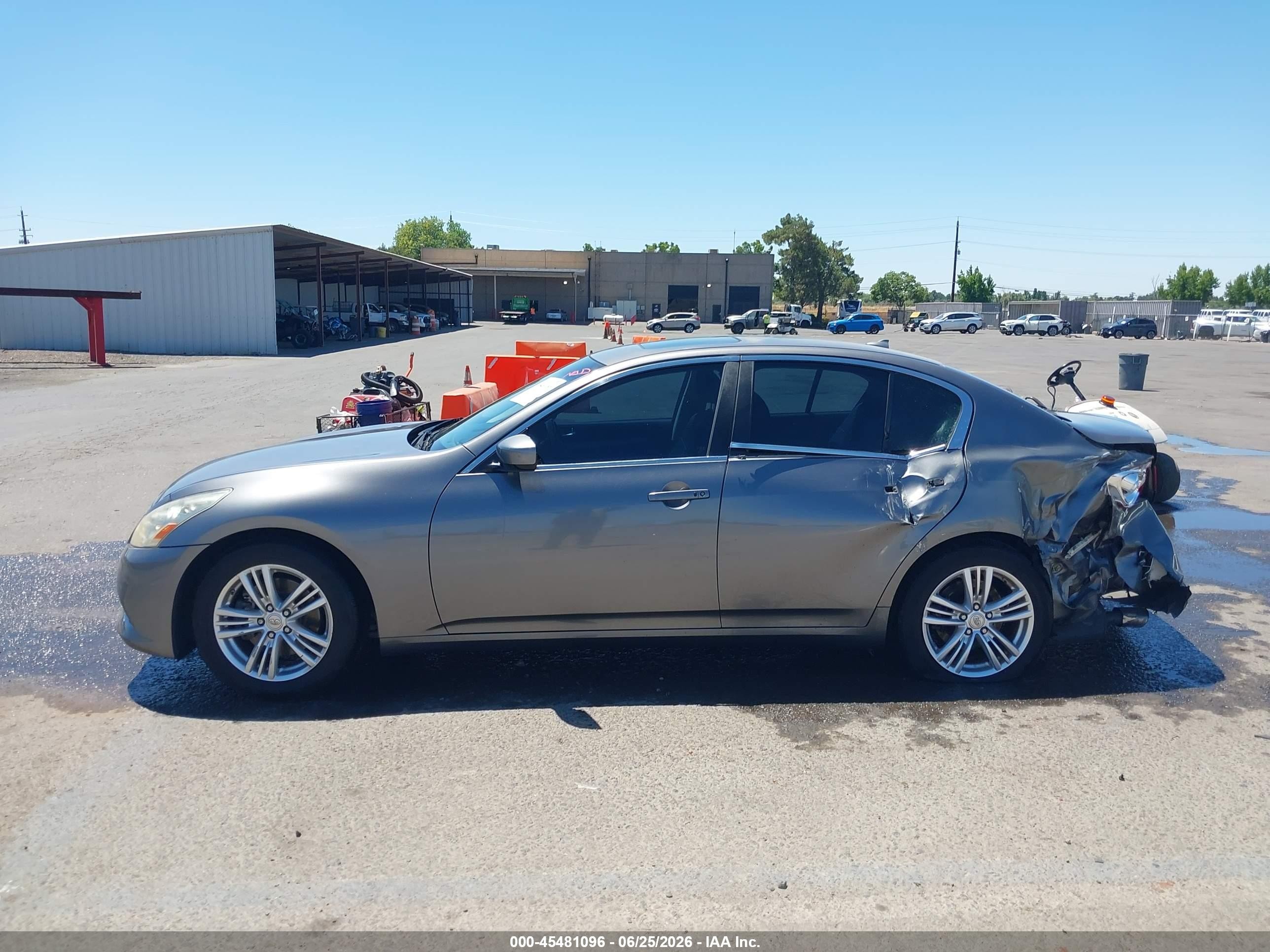2013 Infiniti G37 Journey Gray vin: JN1CV6AP2DM719670