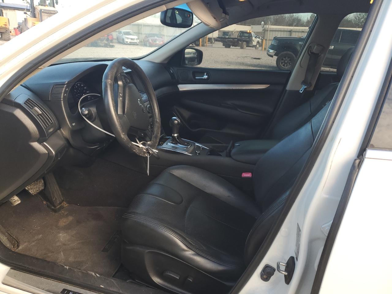 2013 Infiniti G37 Base Белый vin: JN1CV6AP2DM722505