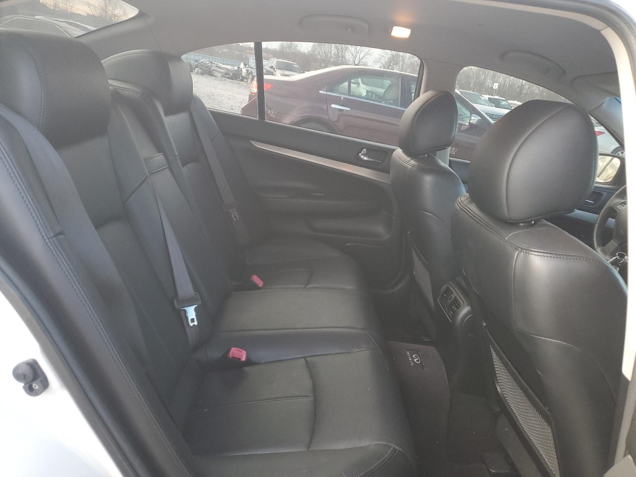 2013 Infiniti G37 Base Белый vin: JN1CV6AP2DM722505