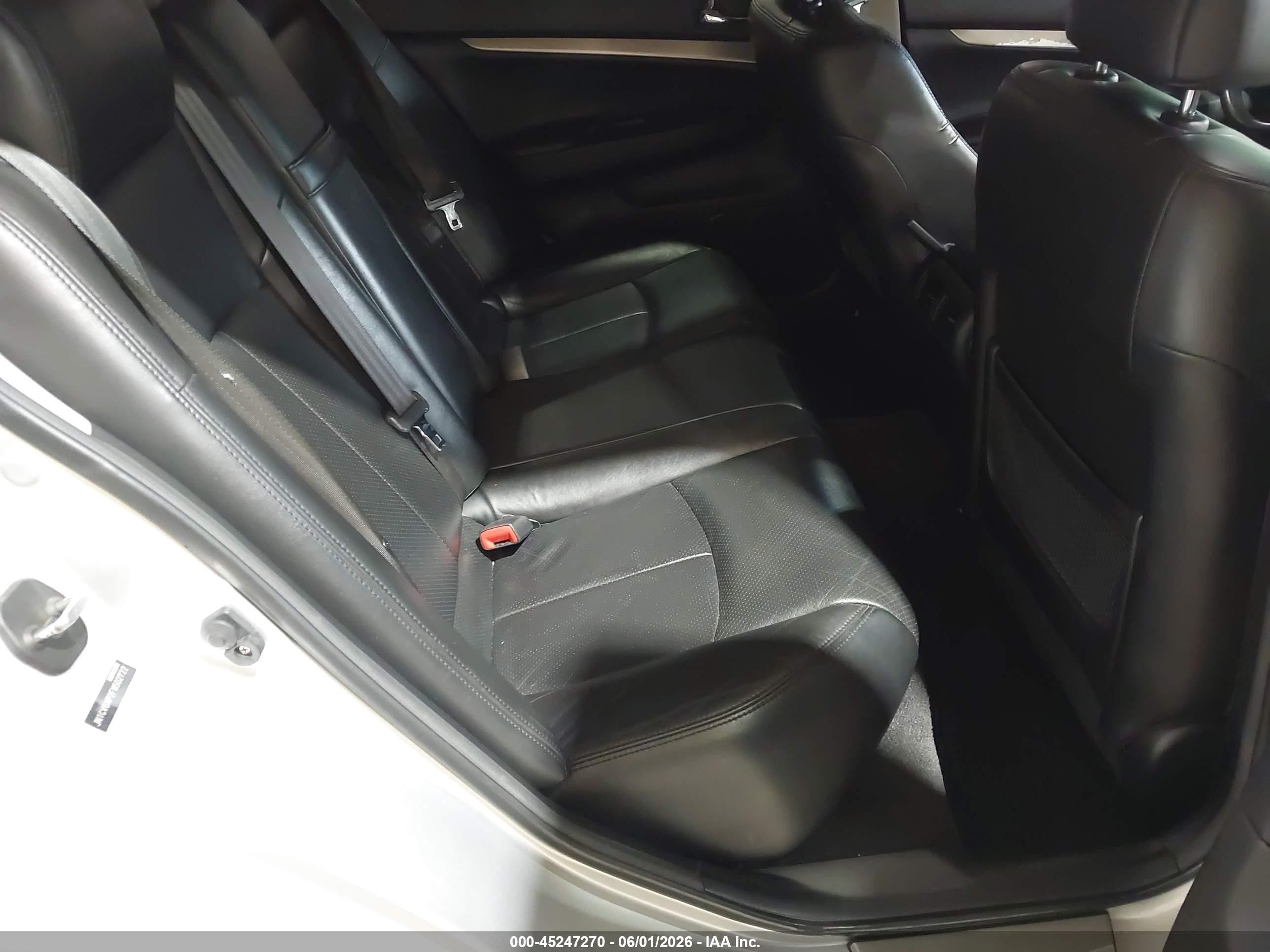 2015 Infiniti Q40   Silver vin: JN1CV6AP2FM502722