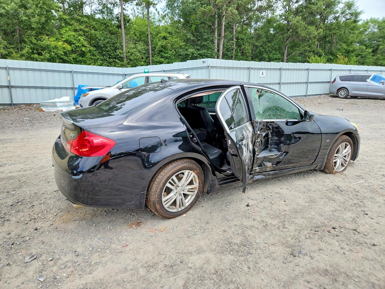 2015 Infiniti Q40 Base Black vin: JN1CV6AP2FM503739