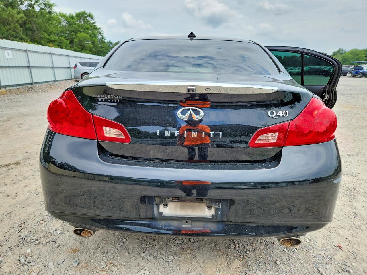 2015 Infiniti Q40 Base Black vin: JN1CV6AP2FM503739