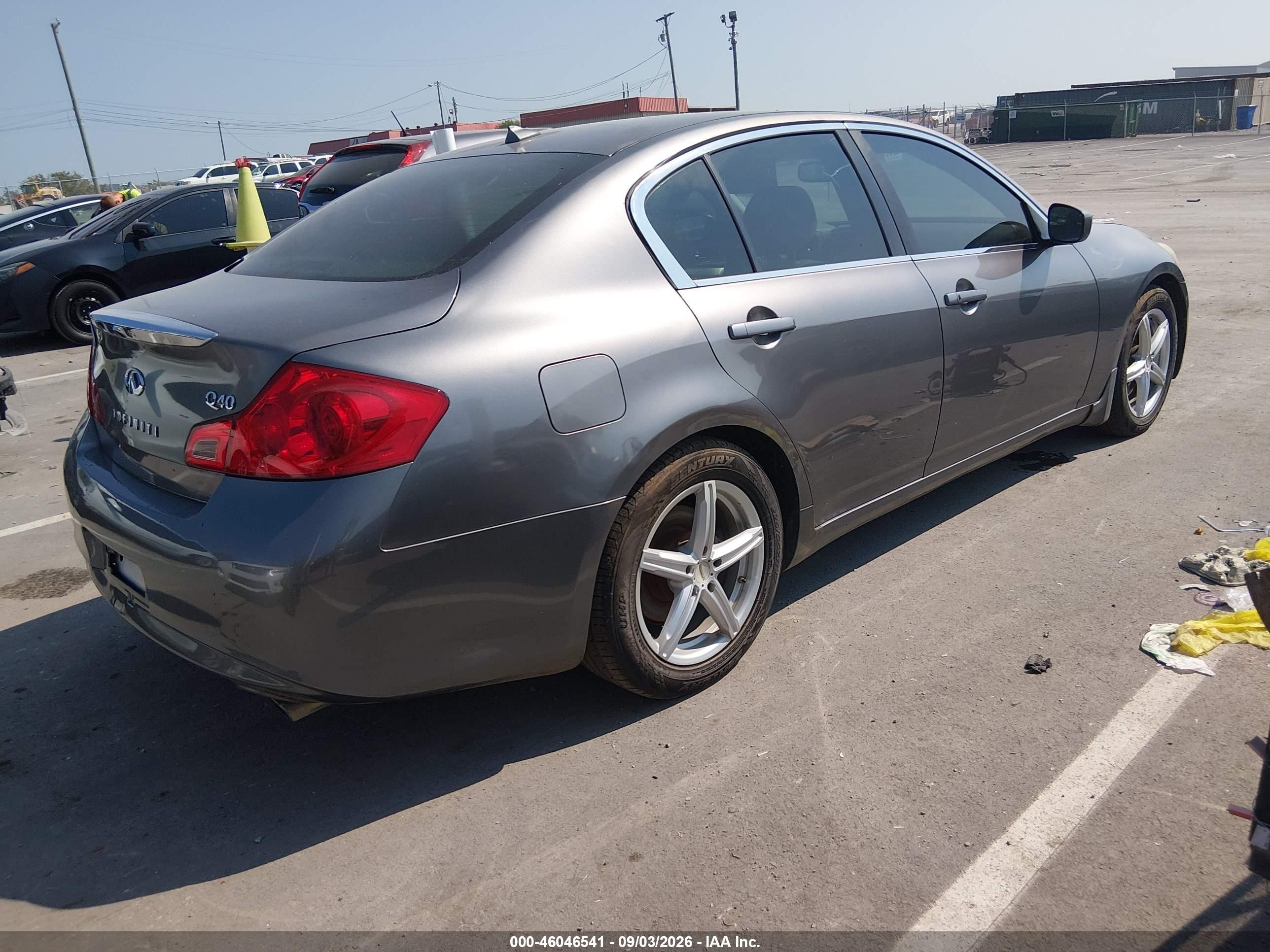 2015 Infiniti Q40   Gray vin: JN1CV6AP2FM580076