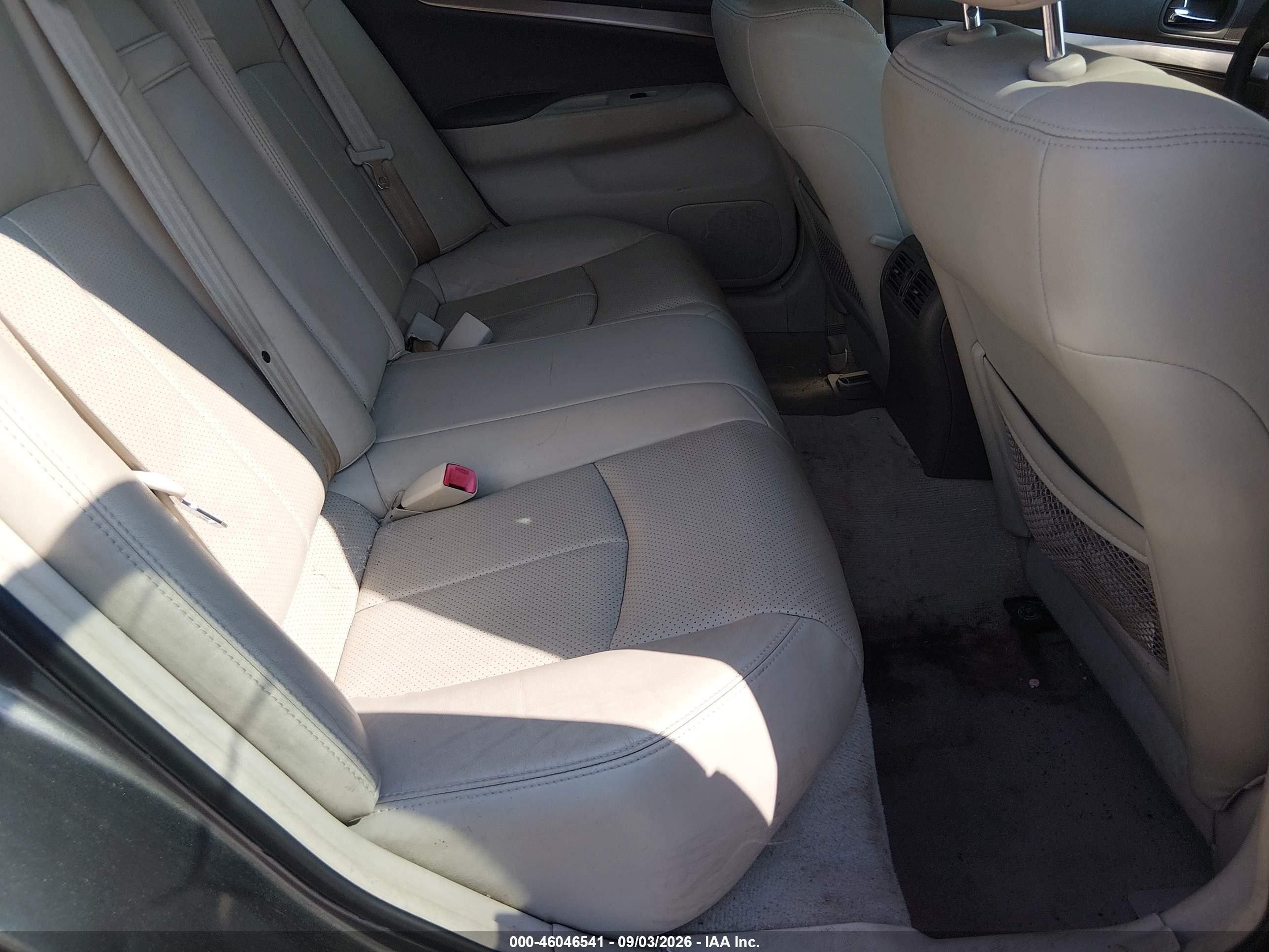 2015 Infiniti Q40   Gray vin: JN1CV6AP2FM580076