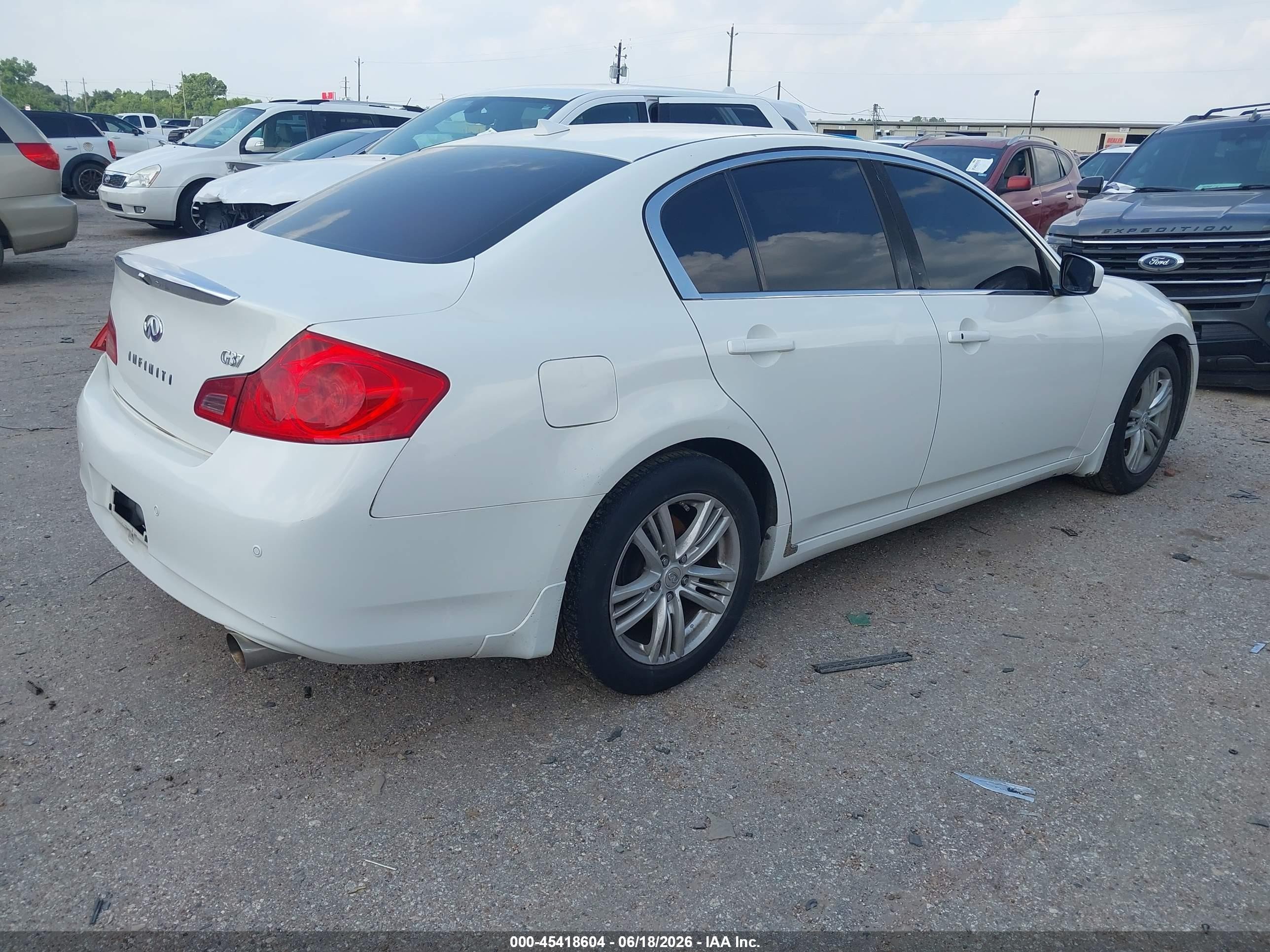 2010 Infiniti G37 Journey White vin: JN1CV6AP3AM203829