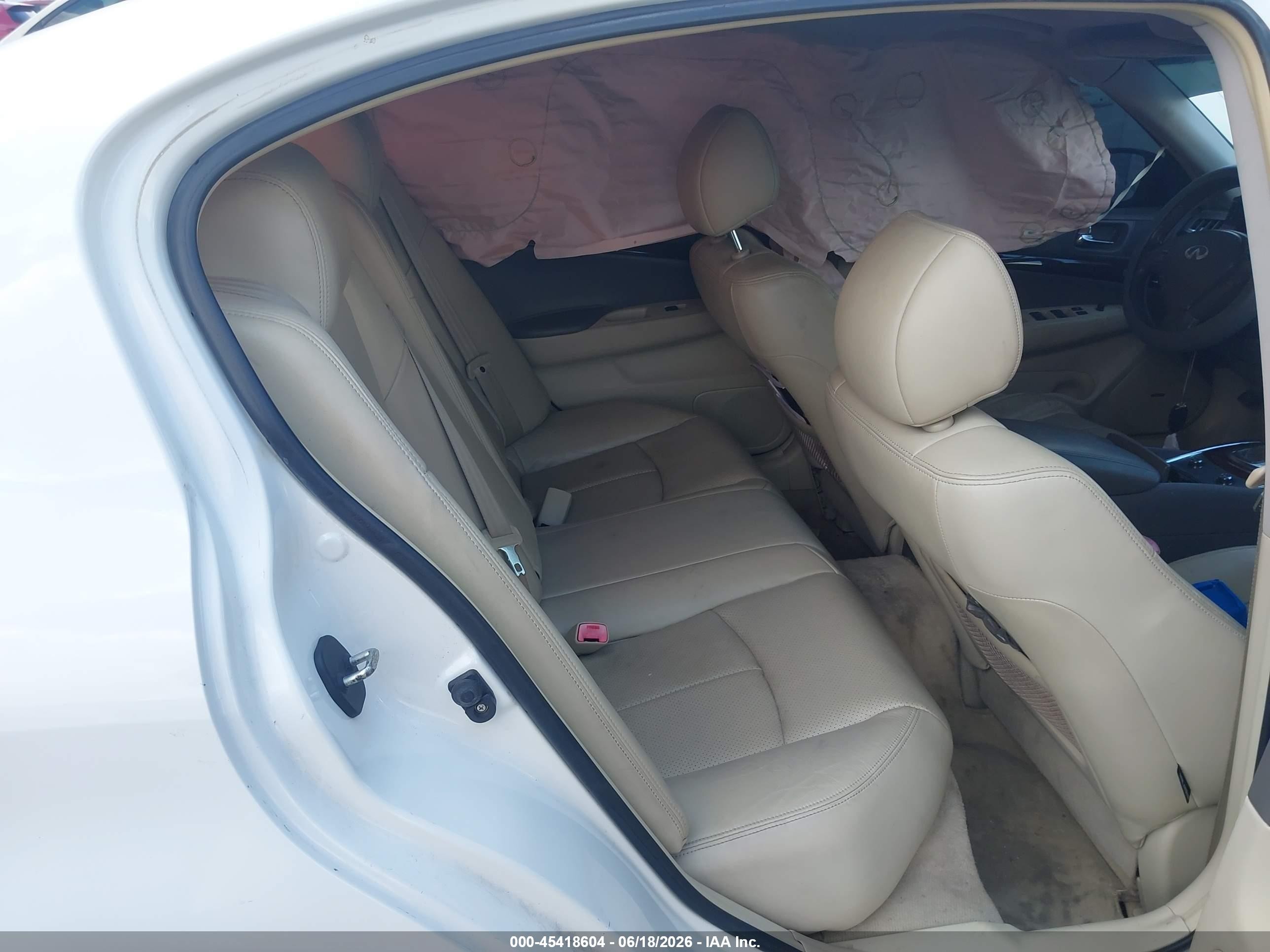 2010 Infiniti G37 Journey White vin: JN1CV6AP3AM203829