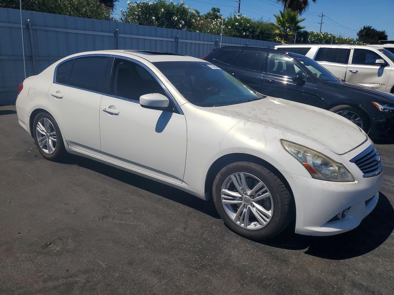 2010 Infiniti G37 Sedan Base White vin: JN1CV6AP3AM204334