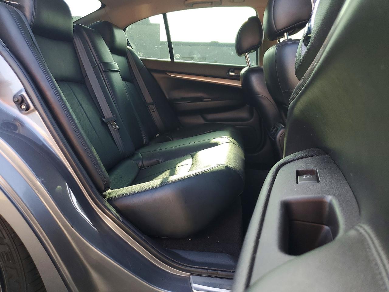 2010 Infiniti G37 Sedan Base Charcoal vin: JN1CV6AP3AM403514