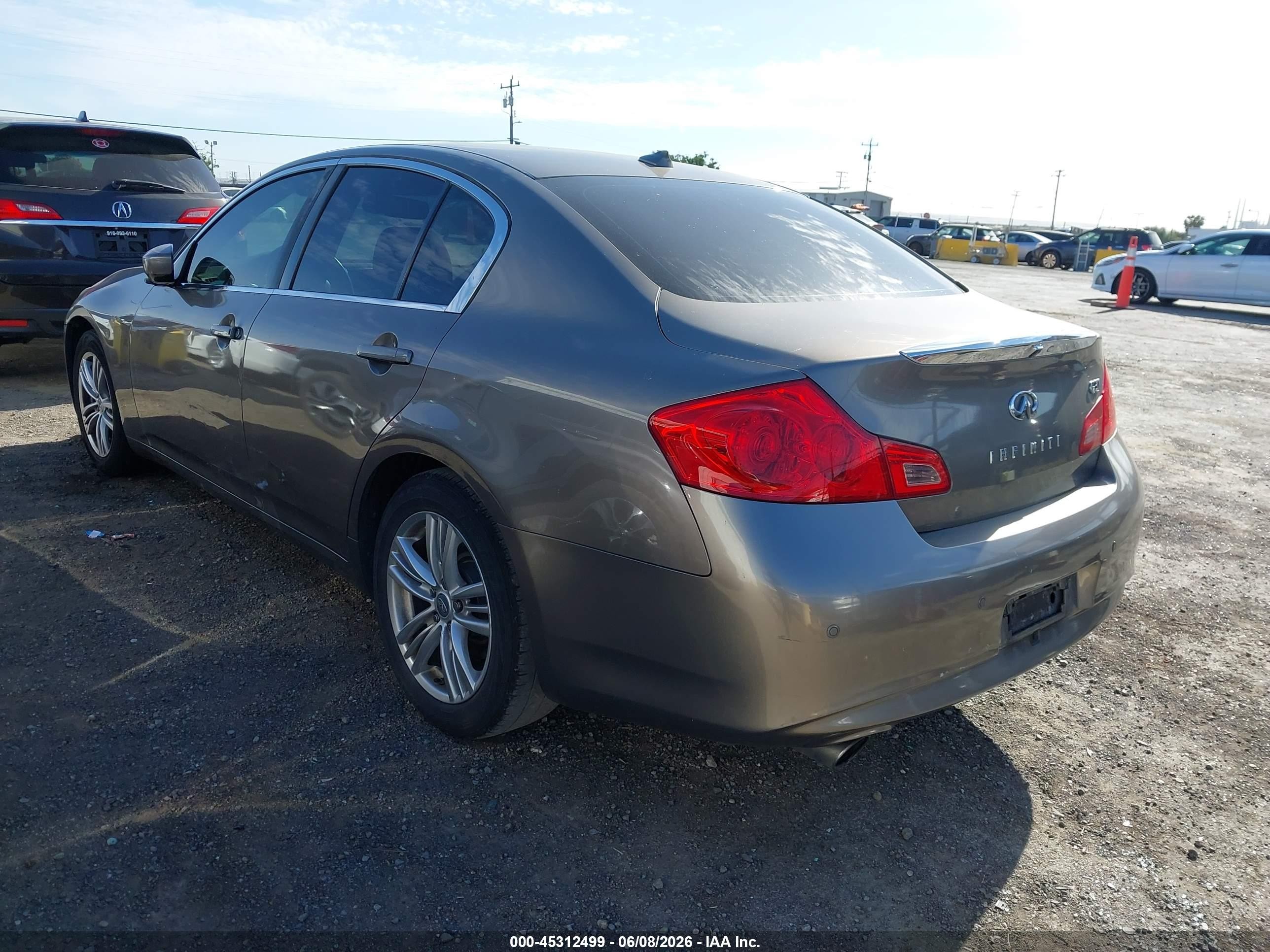 2011 Infiniti G37 Journey Коричневый vin: JN1CV6AP3BM509169
