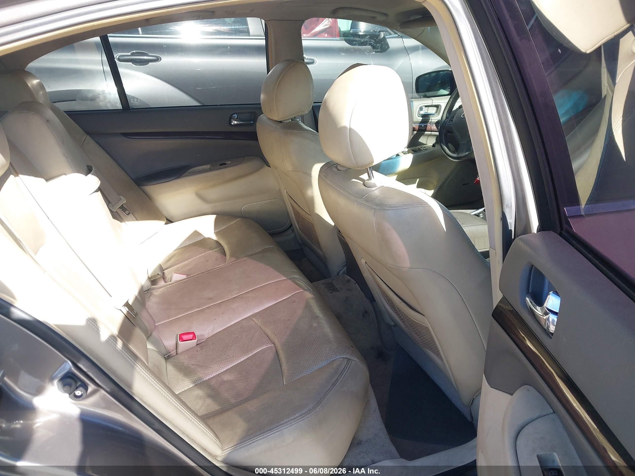 2011 Infiniti G37 Journey Коричневый vin: JN1CV6AP3BM509169